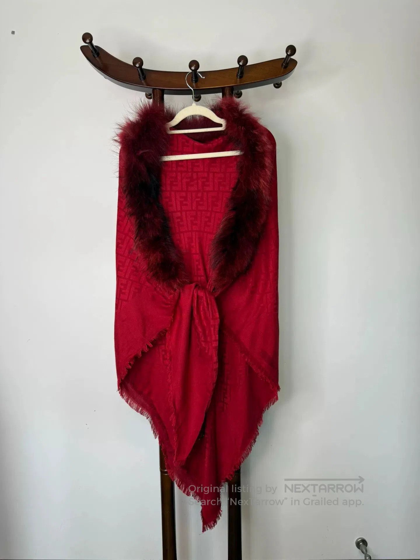 Fendi Fendi Fox Fur Trimmed Logo Stole. Size US M / EU 48-50 / 2 - 4 Thumbnail