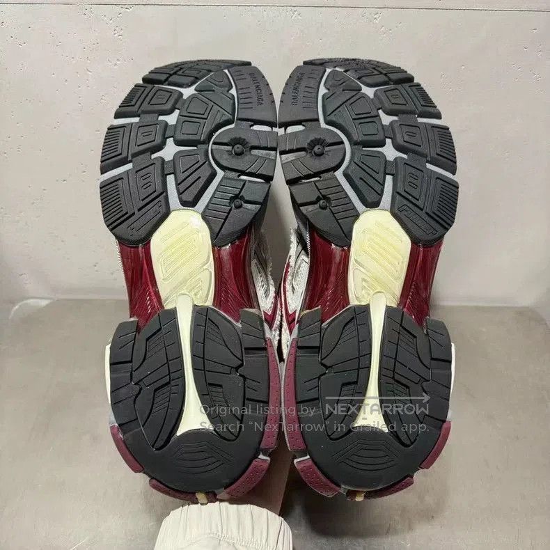 Balenciaga Balenciaga Runner Sneakers White Red Size 42. Size US 9 / EU 42 - 6 Thumbnail