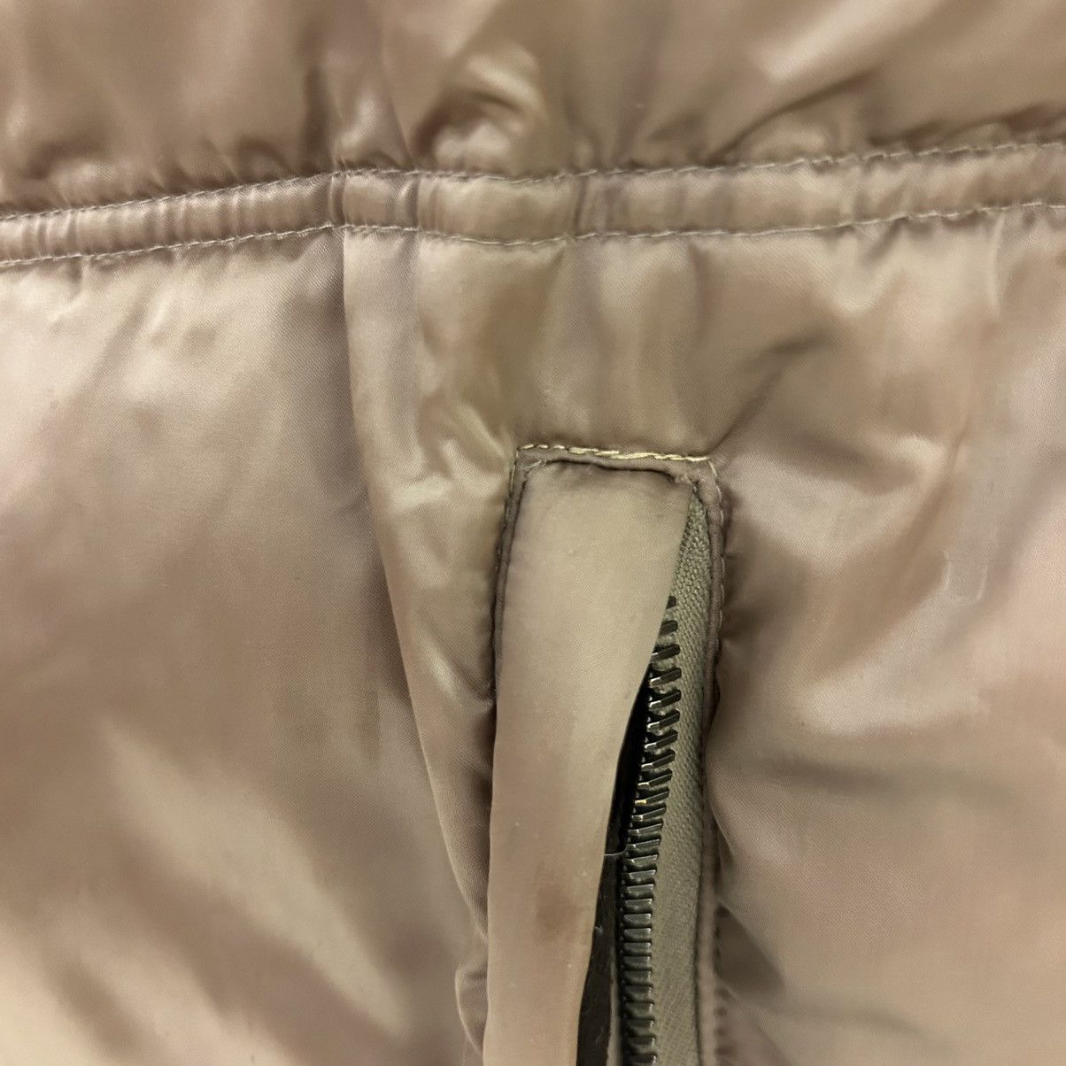 Prada Prada Down Puffer Jacket Made in Italy Pink Shearling Size L / US 10 / IT 46 - 9 Thumbnail