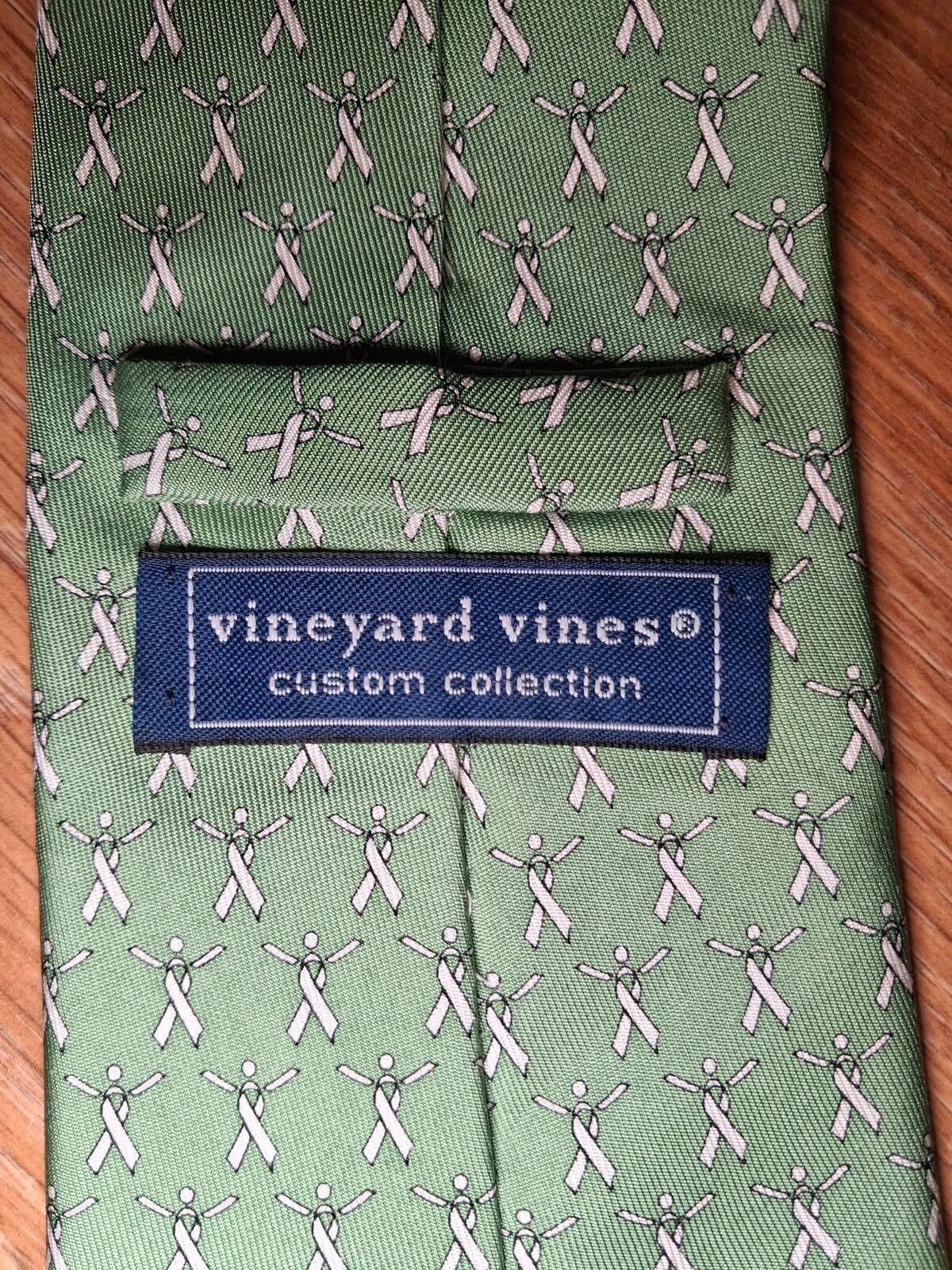 Vineyard Vines Vineyard Vines Silk Tie Green Ribbon Handmade Wide Cancer Size ONE SIZE - 2 Thumbnail