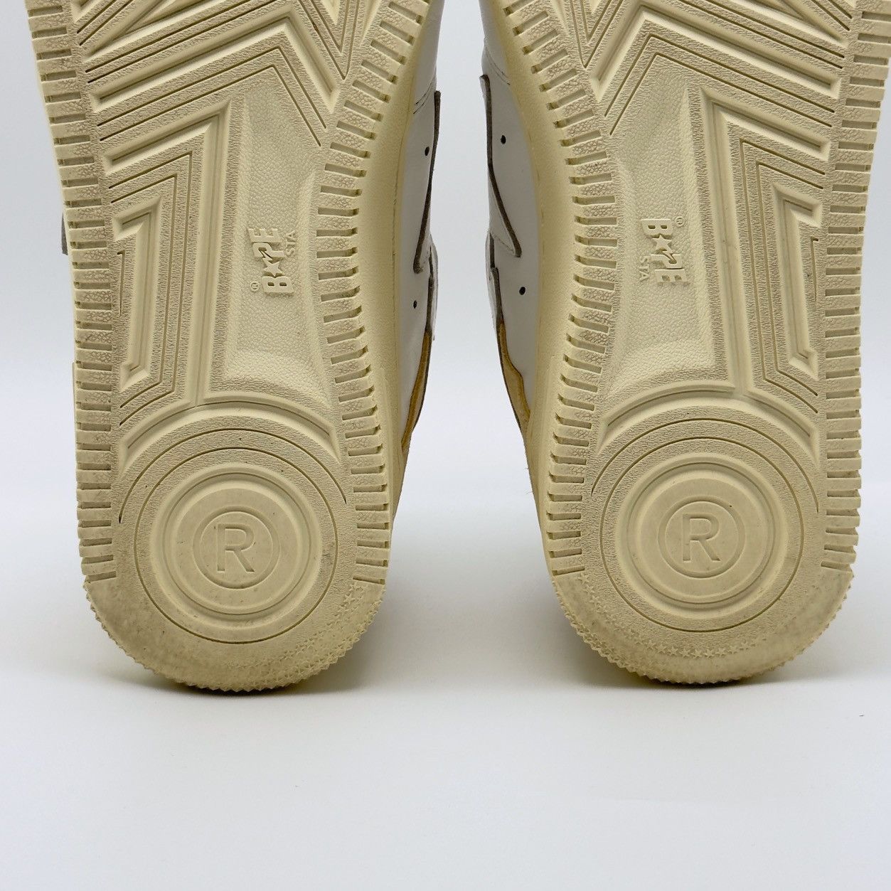 Bape A Bathing Ape Bapesta Suede Heel White 2021 Size US 9.5 / EU 42-43 - 13 Thumbnail