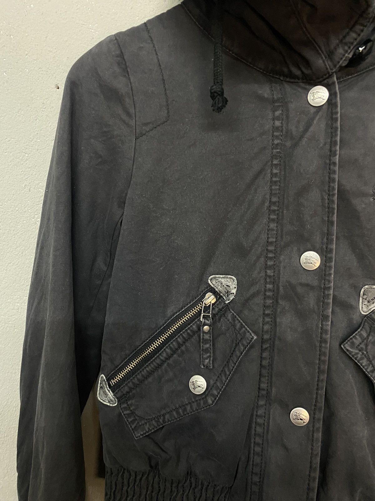 Burberry burberry jacket Size XS / US 0-2 / IT 36-38 - 2 Thumbnail