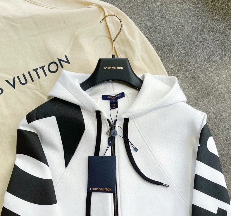 Louis Vuitton Louis Vuitton White jacket 2503-Nextarrow Size US XS / EU 42 / 0 - 3 Thumbnail