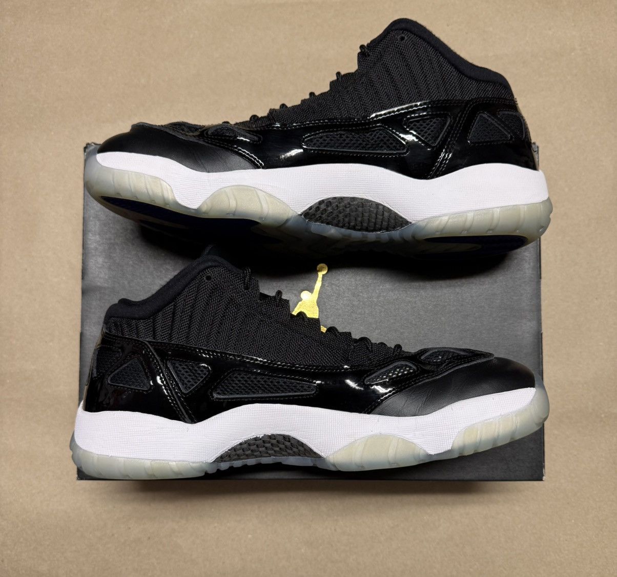 Jordan Brand Nike Air Jordan 11 XI Retro Low IE Space Jam Mens size 13! Size US 13 / EU 46 - 2 Thumbnail