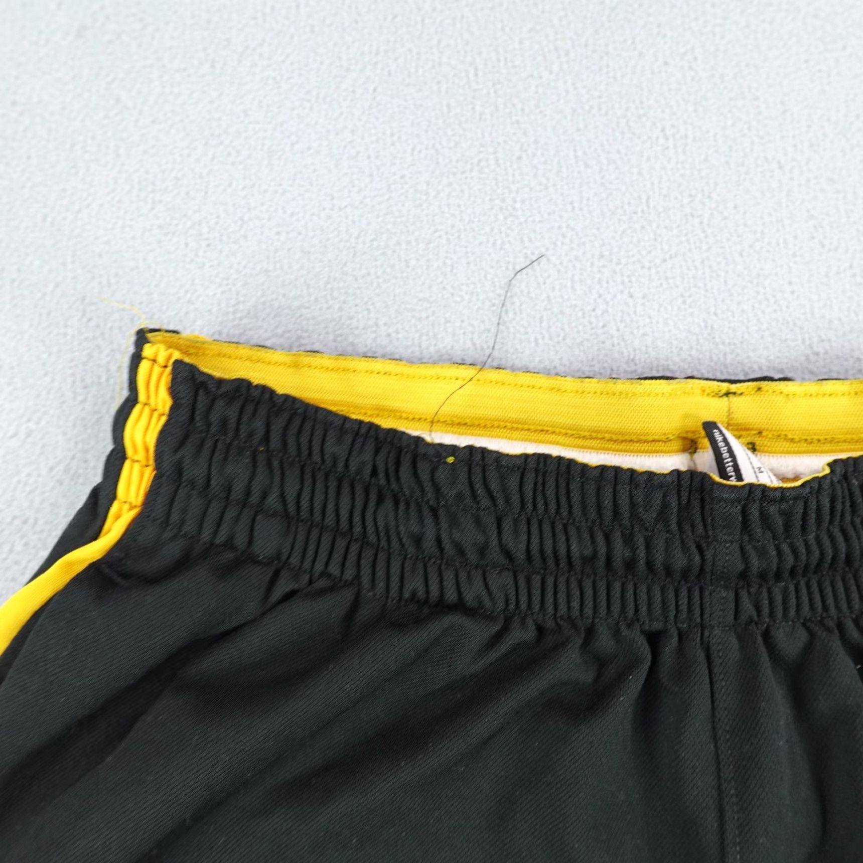 Nike Nike Shorts Mens Medium Black Yellow Kobe Bryant Mamba Dri Fit Basketball Gym Size US 27 - 2 Thumbnail