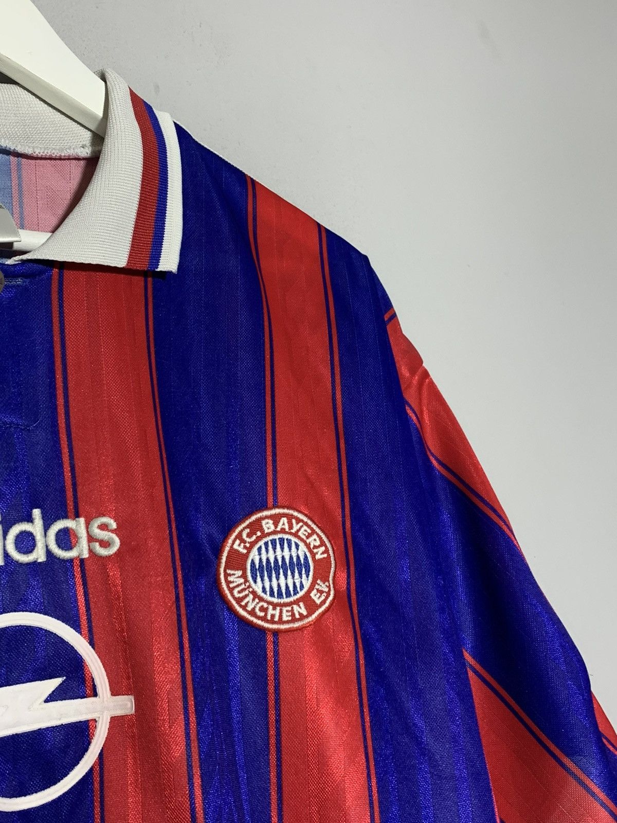 Adidas × Vintage Bayern Munchen 1996/97 Vintage Y2k Streetwear Football Shirt Size US XL / EU 56 / 4 - 4 Thumbnail