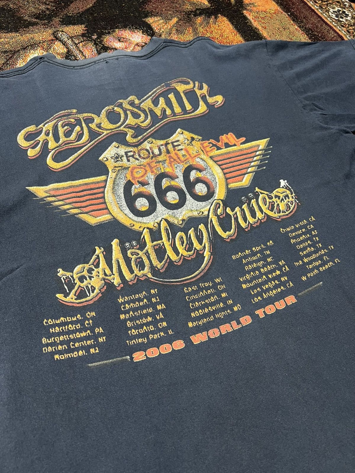 Band Tees Vintage '06 Aerosmith x Motley Crue Tour Tee Size US XL / EU 56 / 4 - 2 Thumbnail