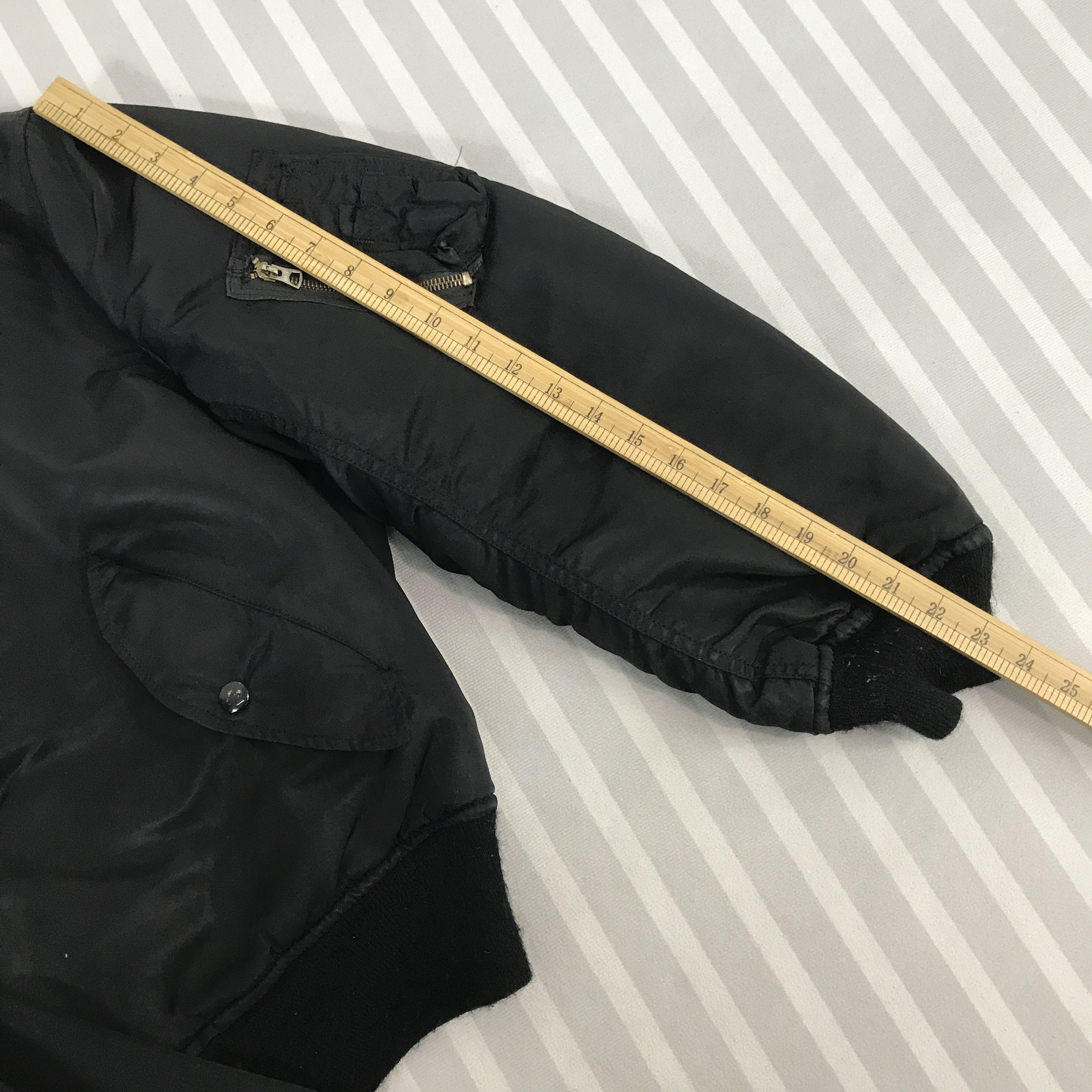 Alpha Industries Vintage Alpha Industries Bomber Black jacket Size US XL / EU 56 / 4 - 6 Thumbnail