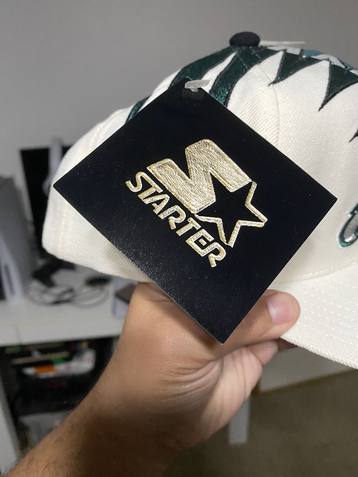 Starter NWT VTG 90s Starter Philadelphia Eagles Shockwave Hat Size ONE SIZE - 6 Thumbnail