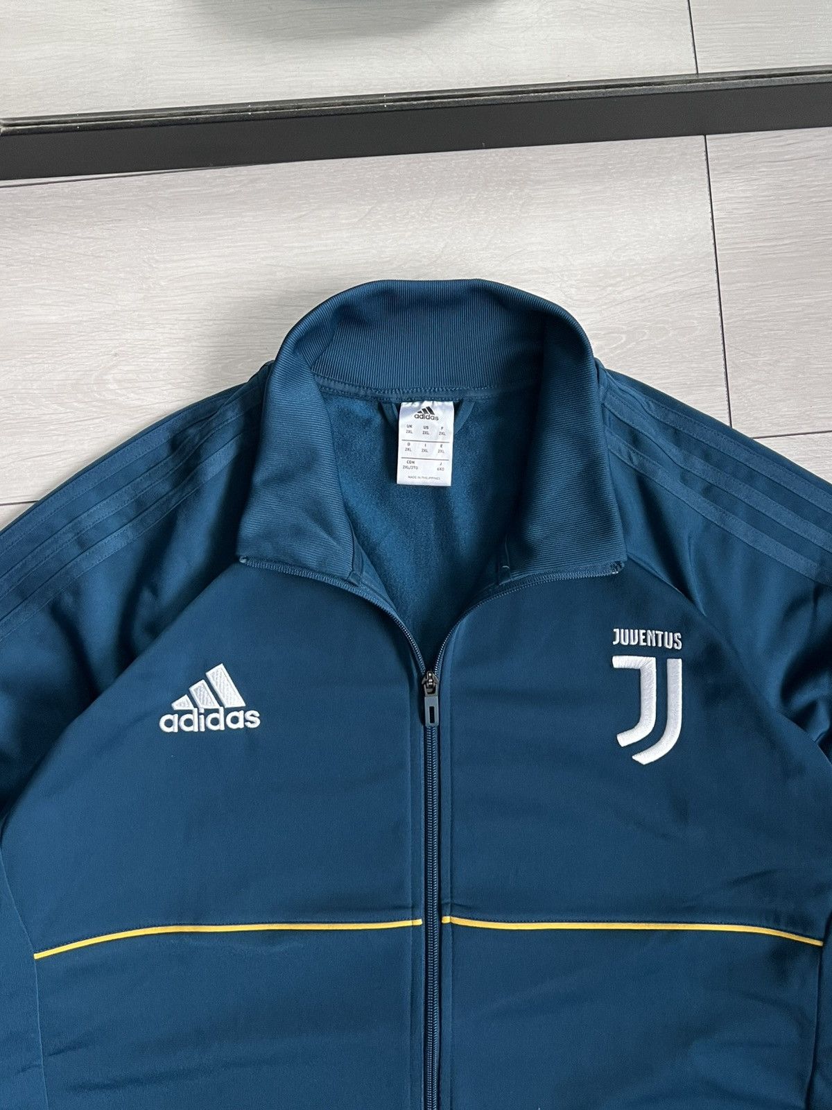 Adidas Adidas Juventus Blokecore Tracktop Size US XXL / EU 58 / 5 - 4 Thumbnail