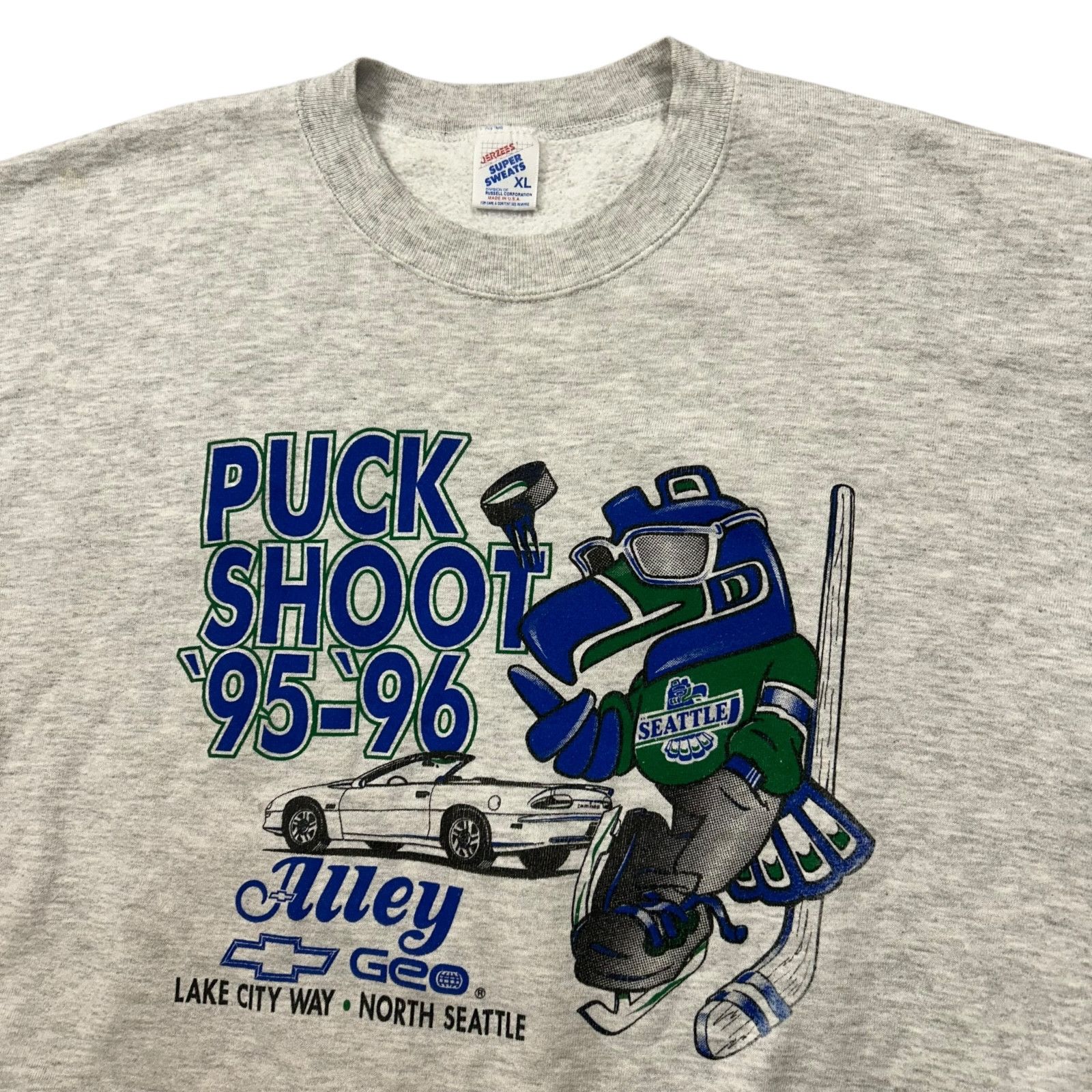 Vintage 90s WHL SEATTLE THUNDERBIRDS JERZEES PUCK SHOOT SWEATSHIRT Size US XL / EU 56 / 4 - 2 Thumbnail