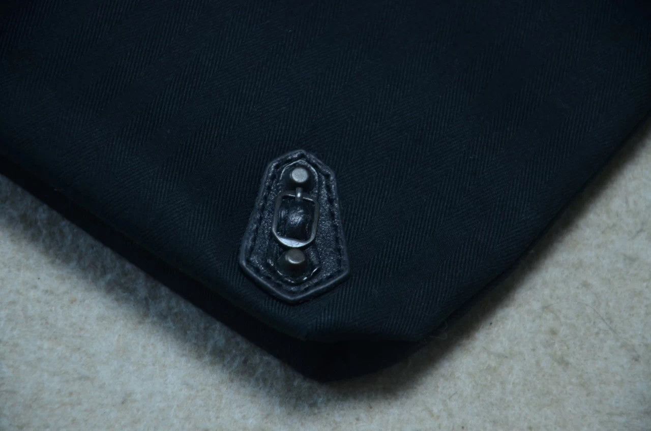 Balenciaga Balenciaga black canvas leather envelope with studs Size ONE SIZE - 5 Thumbnail