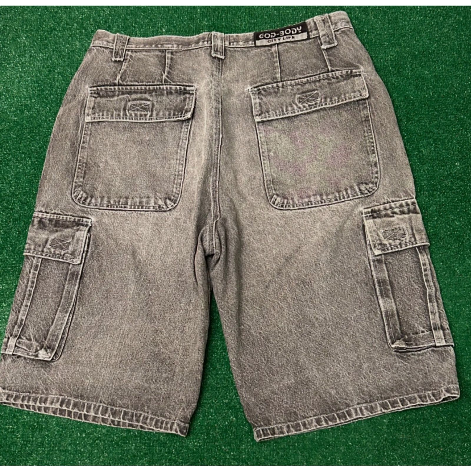 Vintage VINTAGE God Body Cargo Baggy Hip Hop Skater Grunge Jeans Shorts SZ 38 JNCO Jorts Mens Grunge Hip Hop Skater 2000s Pockets Size US 38 / EU 54 - 2 Thumbnail