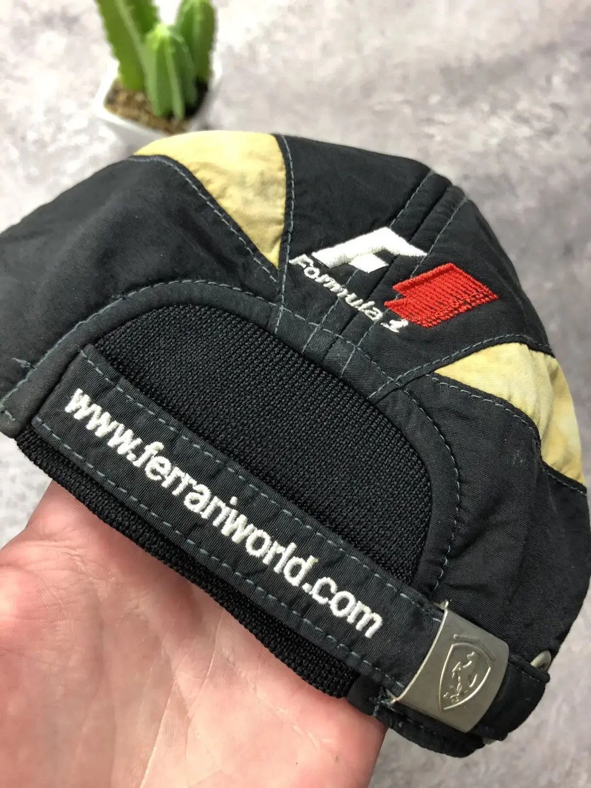 Ferrari FERRARI Vintage Fleece Cap F1 Streetwear Racing Big Logo Size ONE SIZE - 6 Thumbnail