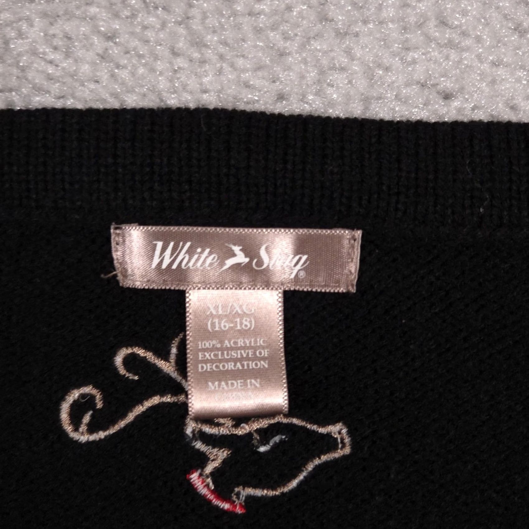 Vintage VINTAGE White Stag Sweater Vest Womens XL Black Christmas Reindeer Sequin Button V Neck Size XL / US 12-14 / IT 48-50 - 6 Thumbnail