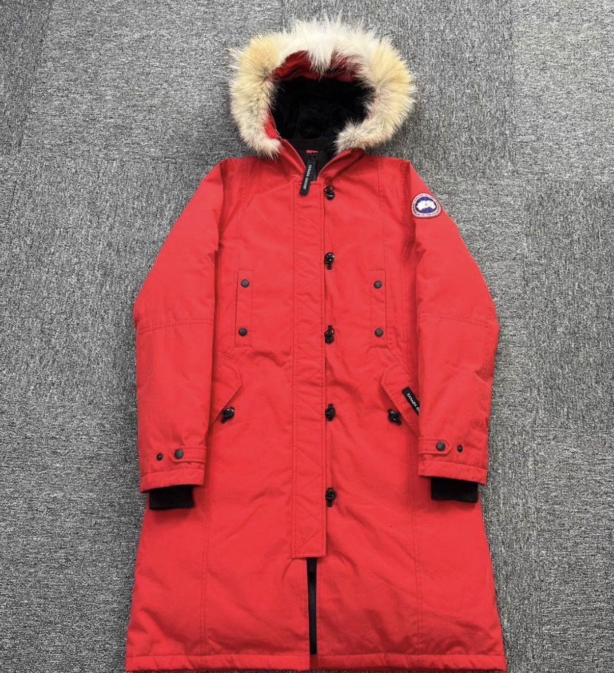 Canada Goose Canada Goose / Red Fur Collar Parka Down Jacket K12 Size S / US 4 / IT 40 - 1 Thumbnail