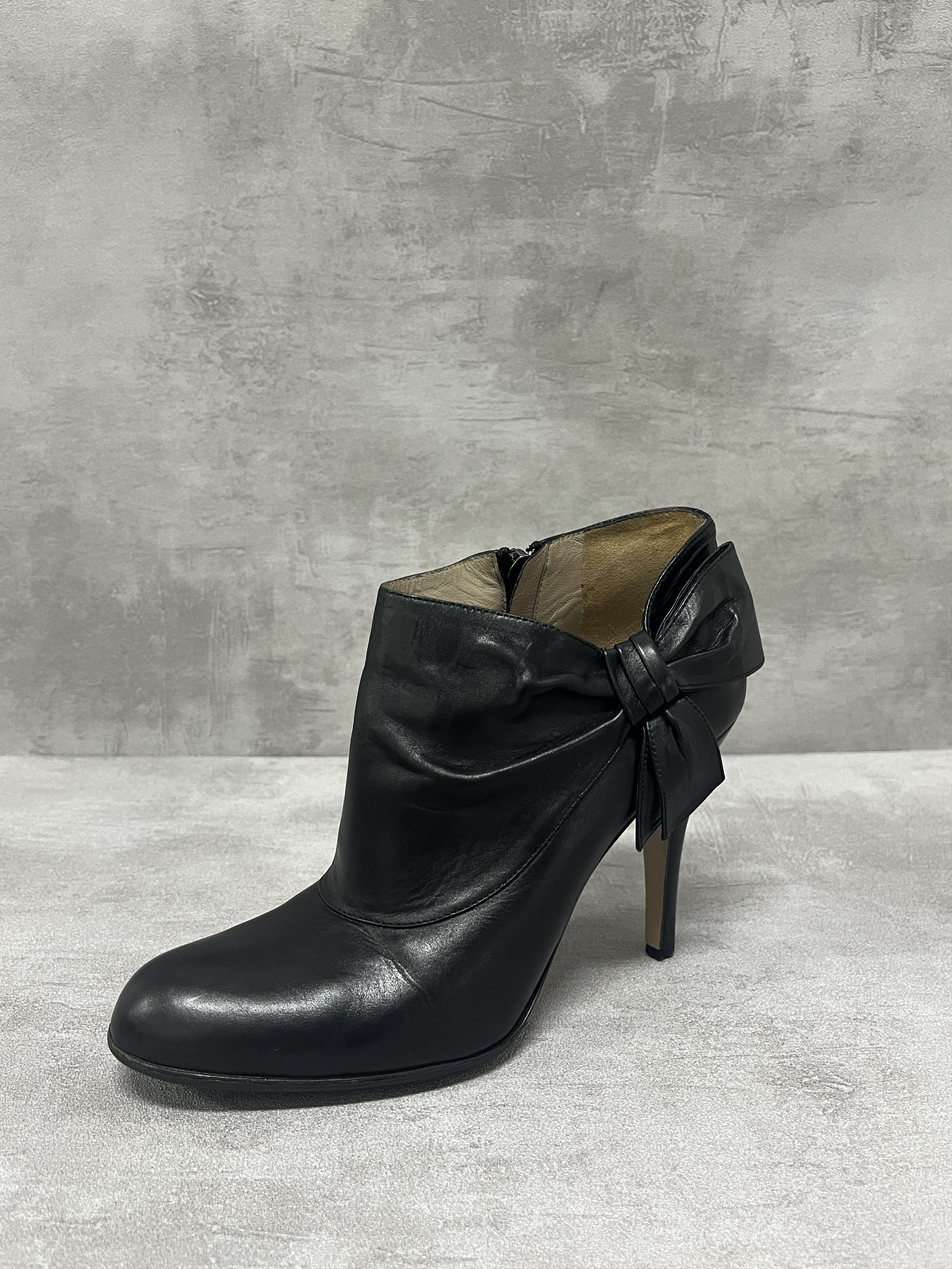 Valentino Valentino Black Ankle Boots With 90mm Heels Size US 5.5 / IT 35.5 - 3 Thumbnail