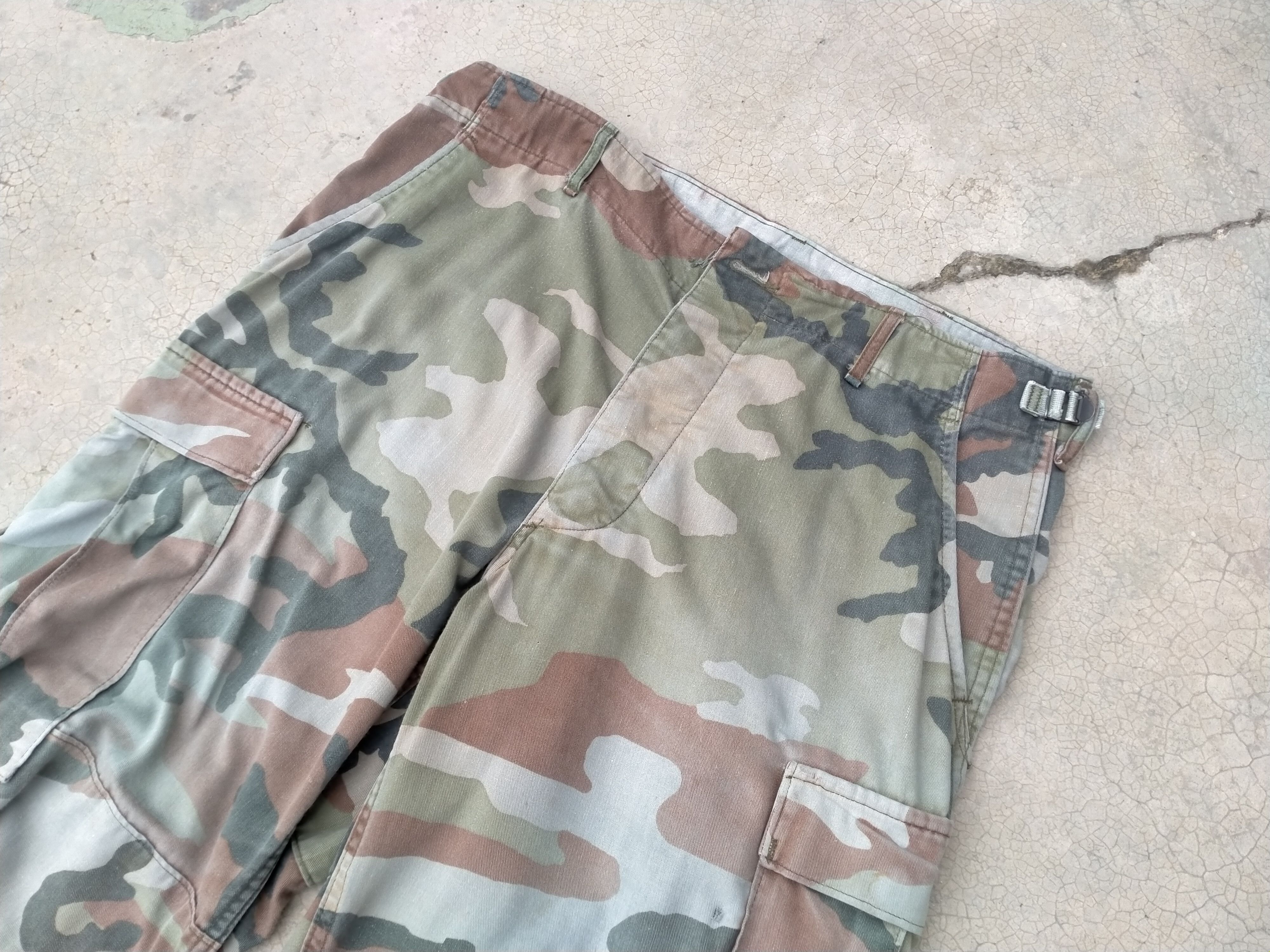 Vintage Vintage Distressed Military trousers Size US 34 / EU 50 - 2 Thumbnail