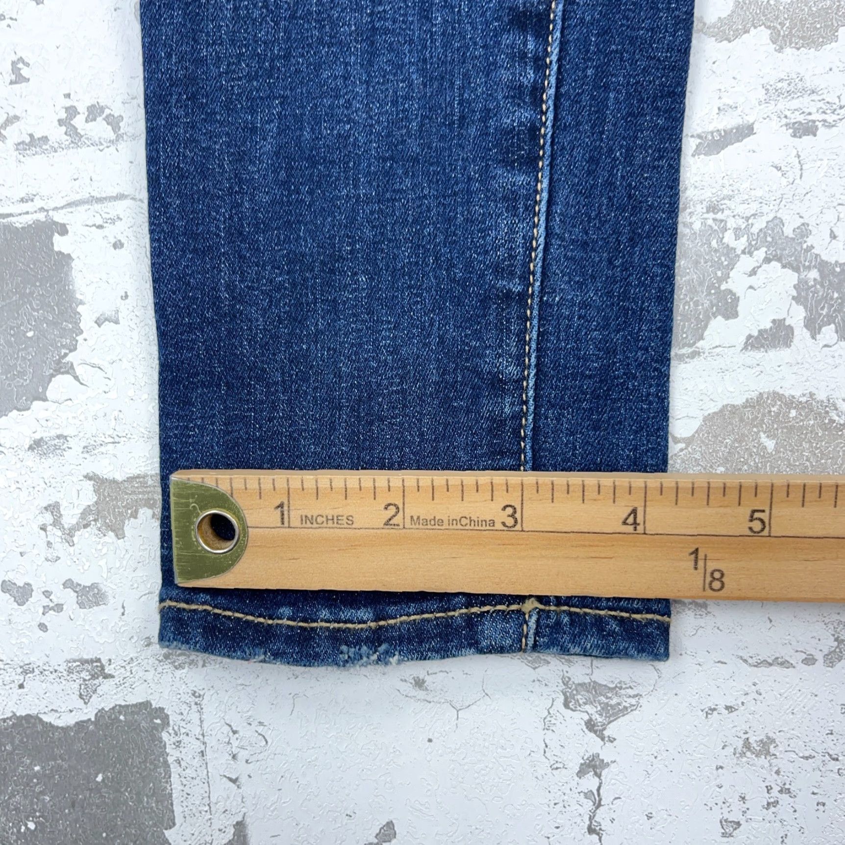 American Eagle Outfitters American Eagle Outfitters Jeans Jegging Women's size 4 Dark Wash Distressed Pockets 5-Pocket Stretch Mid Rise Blue Jeans A93 Size 27" / US 4 / IT 40 - 5 Thumbnail