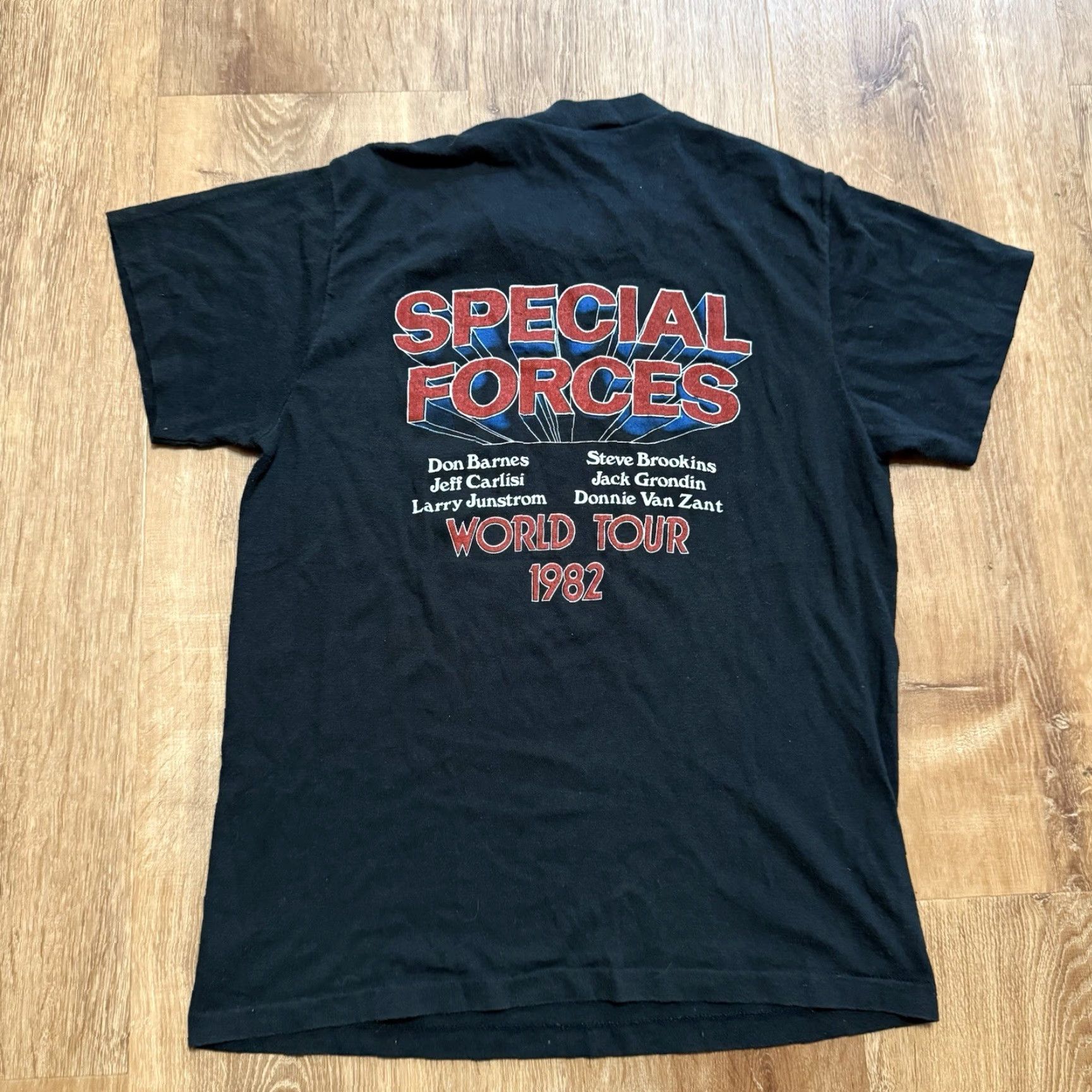 Vintage VINTAGE 38 Special Shirt Graph ic Tee 1982 Special Forces Tour Size XS / S Black Men XS fade d Size US XS / EU 42 / 0 - 2 Thumbnail