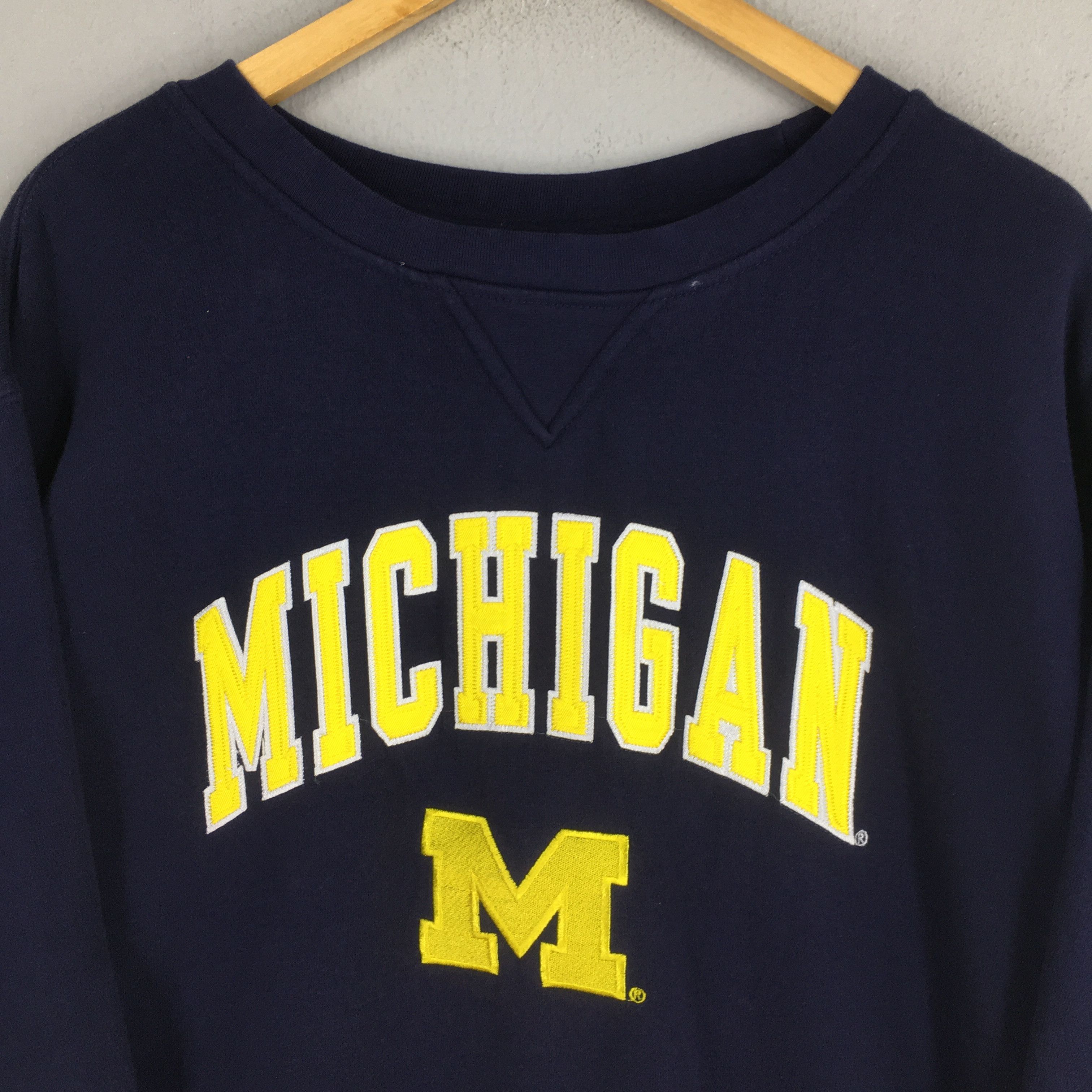 NCAA Vintage Michigan Wolverines NCAA Sweatshirt 2XLarge Size US XXL / EU 58 / 5 - 2 Thumbnail