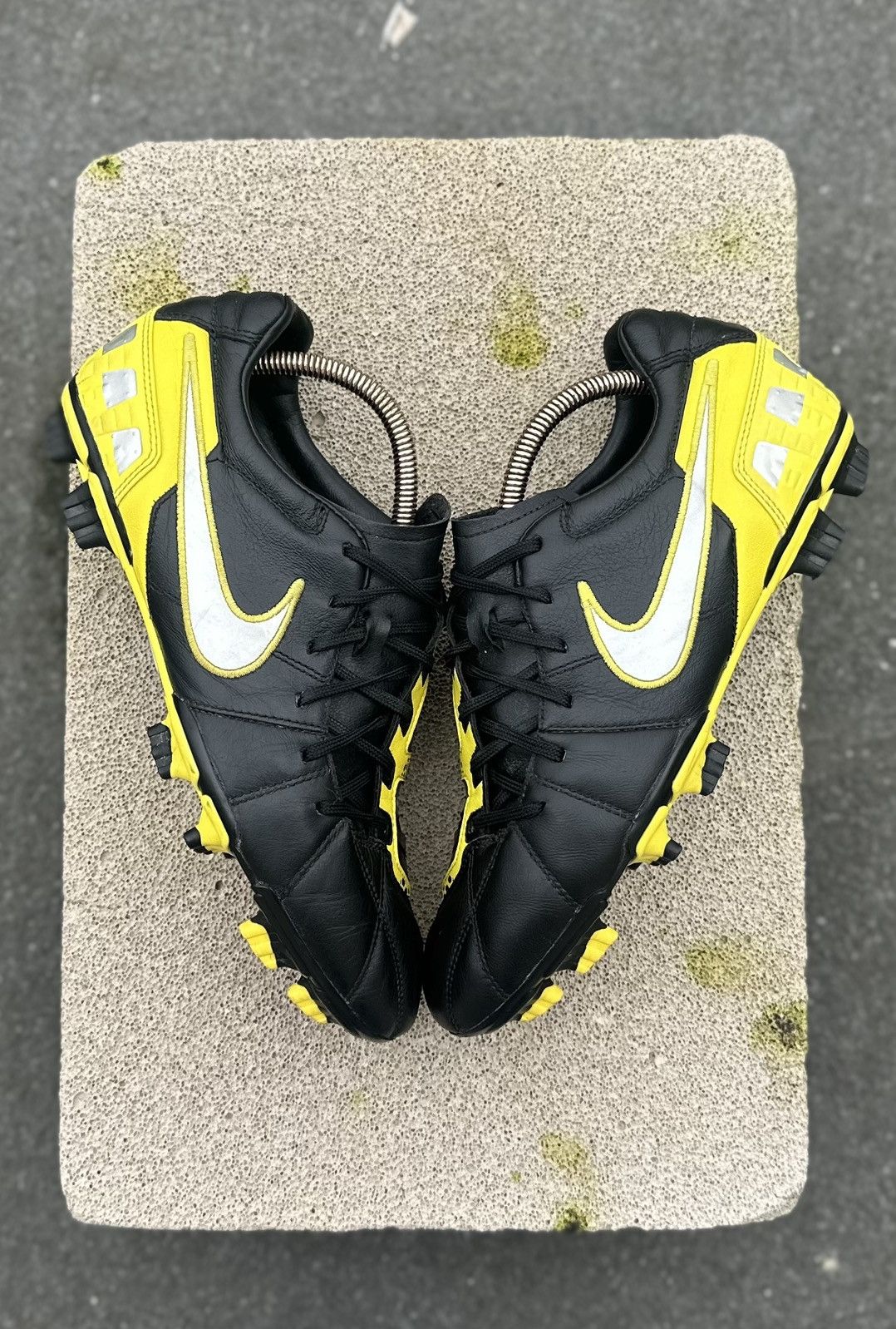 2010 NIKE TOTAL 90 SHOOT III FG SOCCER BOOTS CLEATS US 9.5