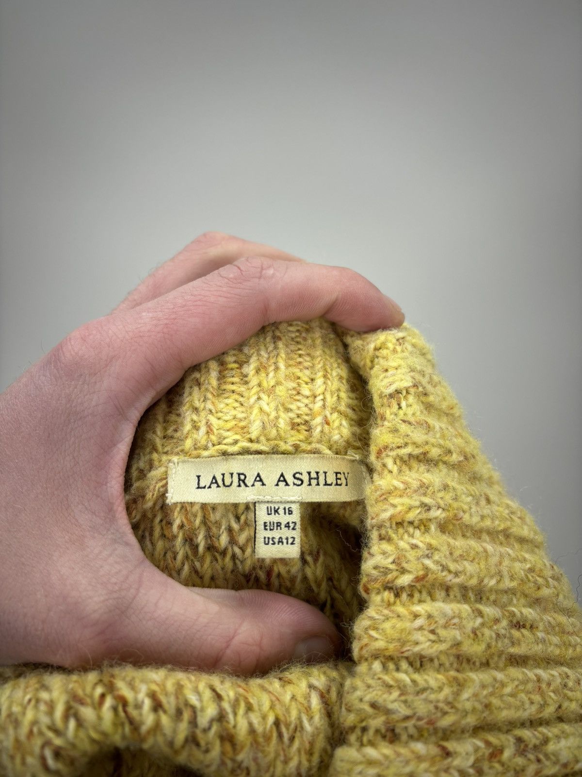 Laura Ashley Womens sweater cape Laura Ashley Size 12 Color Yellow Size XL / US 12-14 / IT 48-50 - 10 Thumbnail