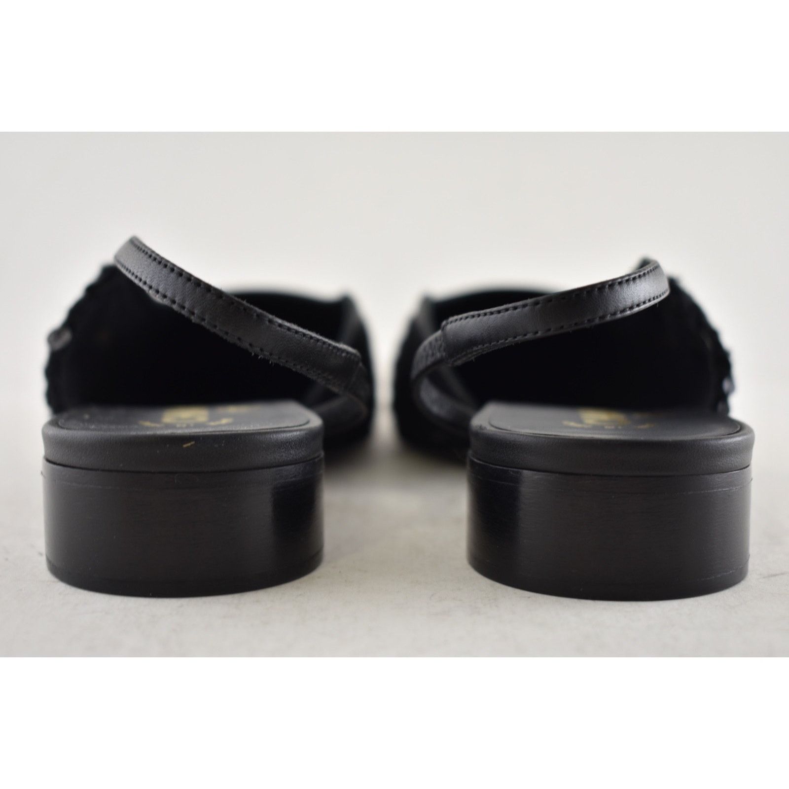 Chanel Chanel Black Wool Tweed Patent CC Slingback Flat 38 Size US 8 / IT 38 - 18 Thumbnail