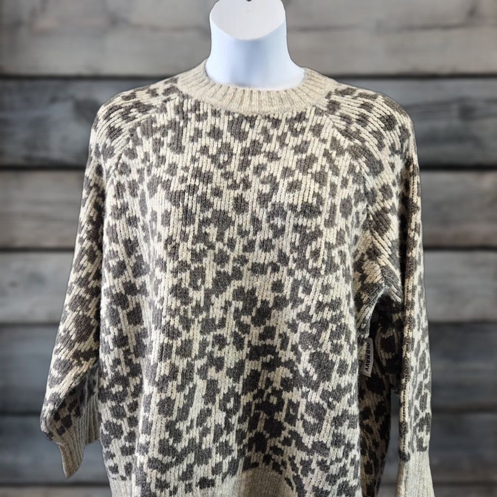 Old Navy VINTAGE Old Navy Womens Pullover Sweater Sz 3X Gray Animal Print Size XXL / US 16-18 / IT 52-54 - 1 Thumbnail