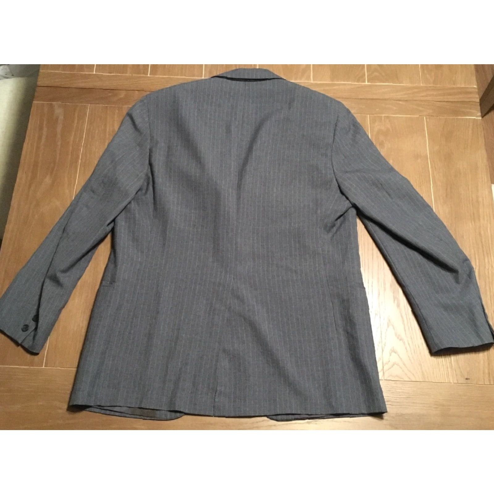 Brooks Brothers Brooks Brothers “346” Blazer Grey With Pinstripes Size 40 Regular Blazer Mens 40 Regular Gray Pinstripe Size 40R - 3 Thumbnail