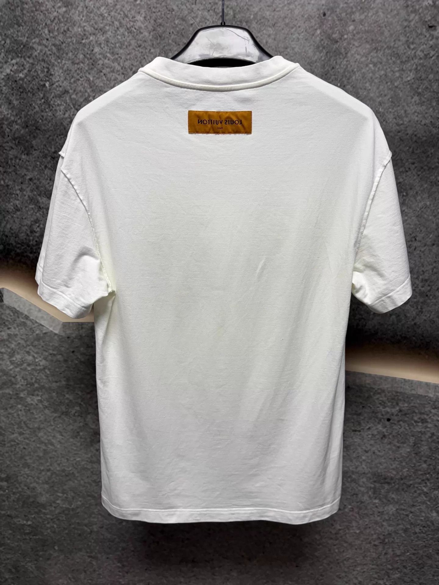 Louis Vuitton Louis Vuitton Signature Short Sleeve T-shirt White S Size US S / EU 44-46 / 1 - 2 Thumbnail