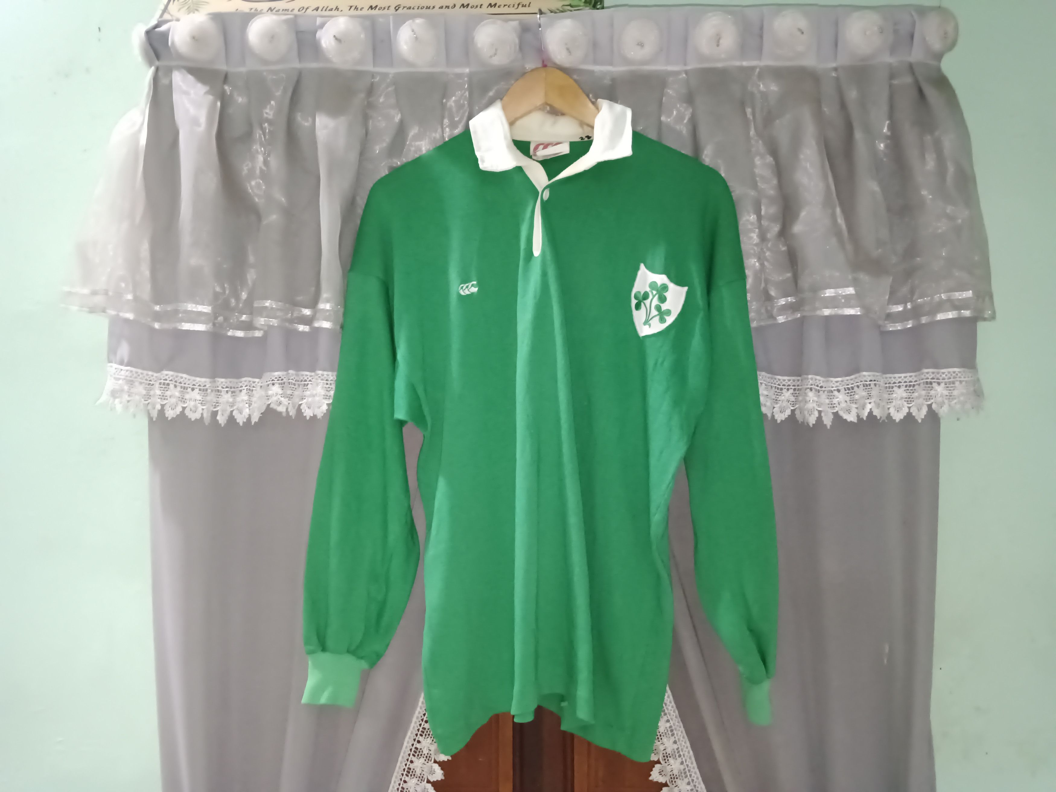 Canterbury of New Zealand Vintage Ireland rugby jersey 1985/1990 Size US XL / EU 56 / 4 - 1 Thumbnail