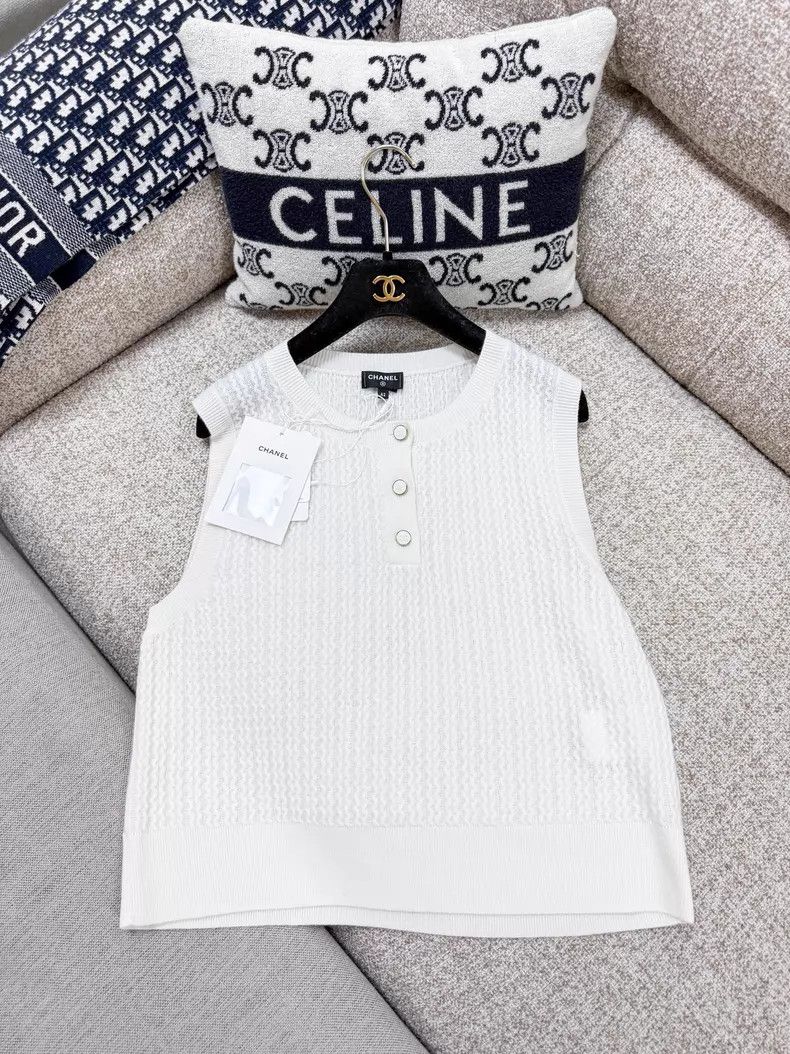 Chanel Chanel Cashmere knitted vest Size M / US 6-8 / IT 42-44 - 1 Thumbnail