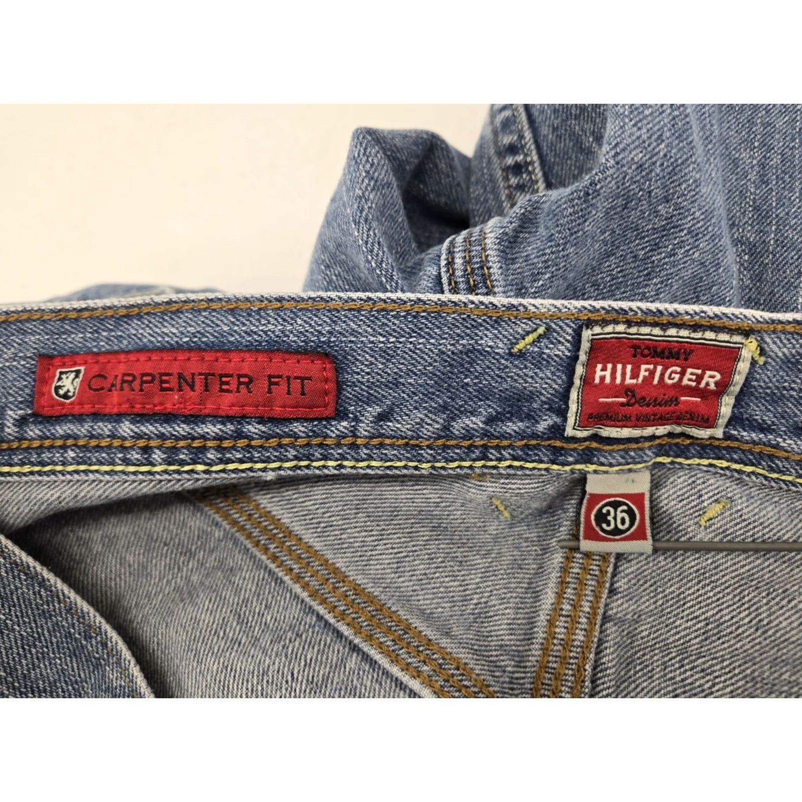 Tommy Hilfiger VINTAGE Tommy Hilfiger Denim Shorts Baggy Carpenter Mens 36 Blue 5-Pocket Design Regular Relaxed Baggy Fun American Hip Hop Y2K Casual Workwear Size US 36 / EU 52 - 4 Thumbnail