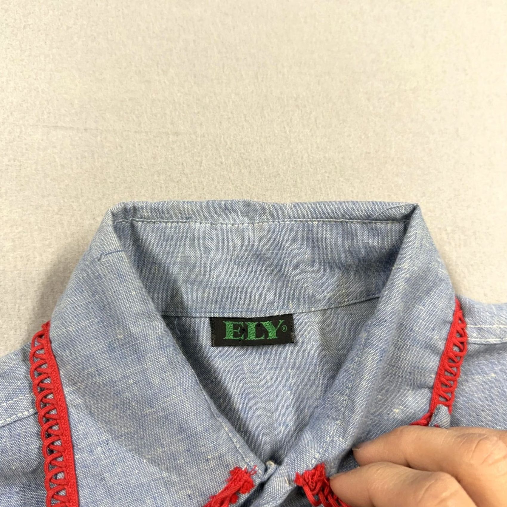 Apple Vintage ELY Shirt Mens M Blue Chambray Teacher Cat Applique 70s Button-Up Long Sleeve Size US M / EU 48-50 / 2 - 4 Thumbnail