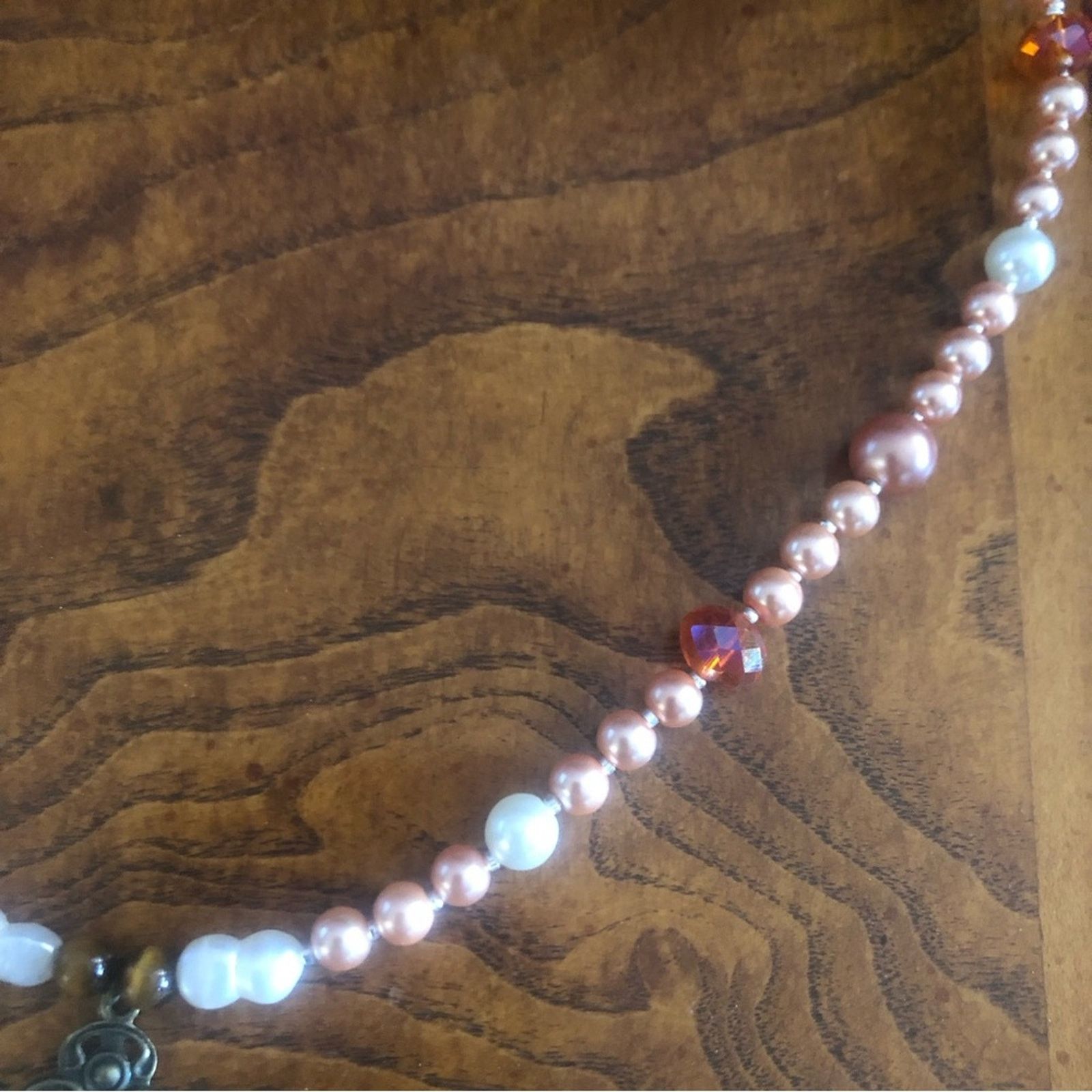 Handmade Handcrafted whimsical lady cameo pendant Pearl necklace Size ONE SIZE - 7 Thumbnail