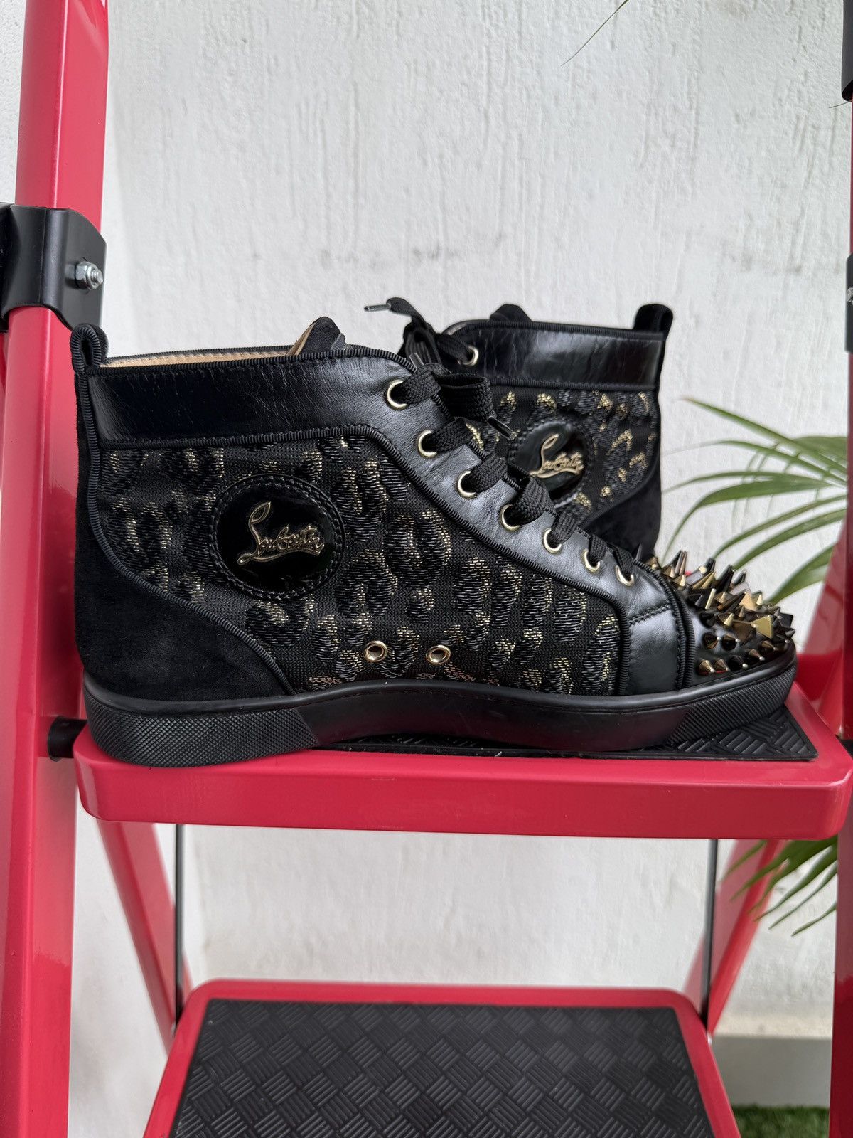 Christian Louboutin louis spike juniour sneakers Size US 9 / EU 42 - 17 Thumbnail