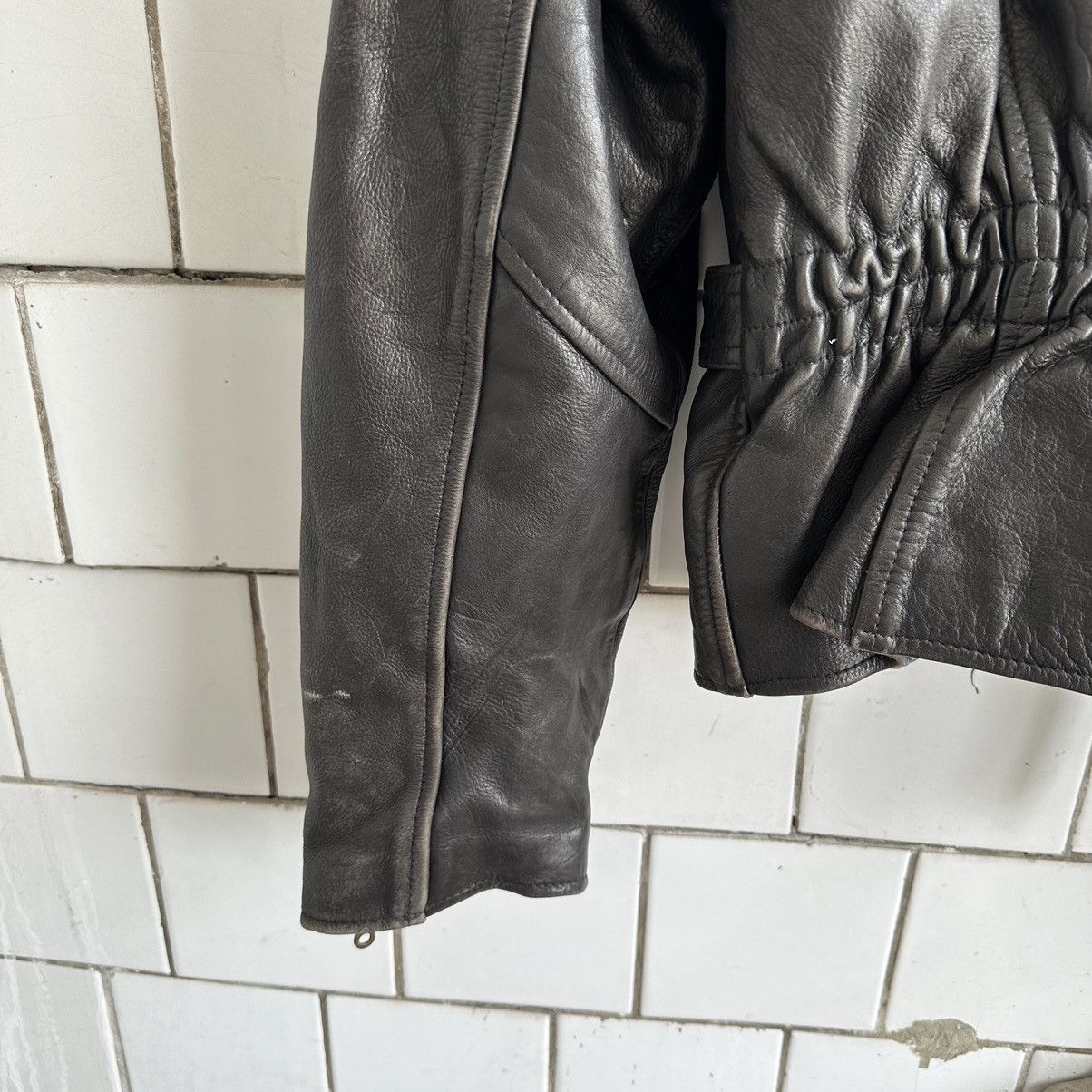 Vintage Vintage Moto Leather Jacket Style USA 90s Y2K Size US L / EU 52-54 / 3 - 9 Thumbnail