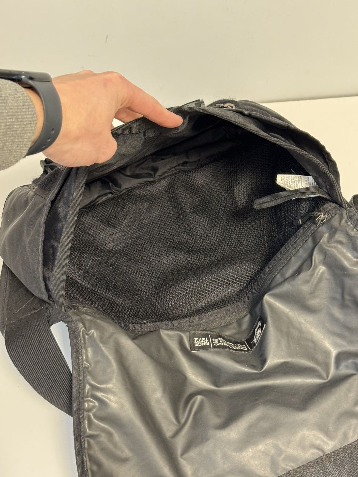 Nike Nike Y2K style Hype Bag Messenger Size ONE SIZE - 12 Thumbnail