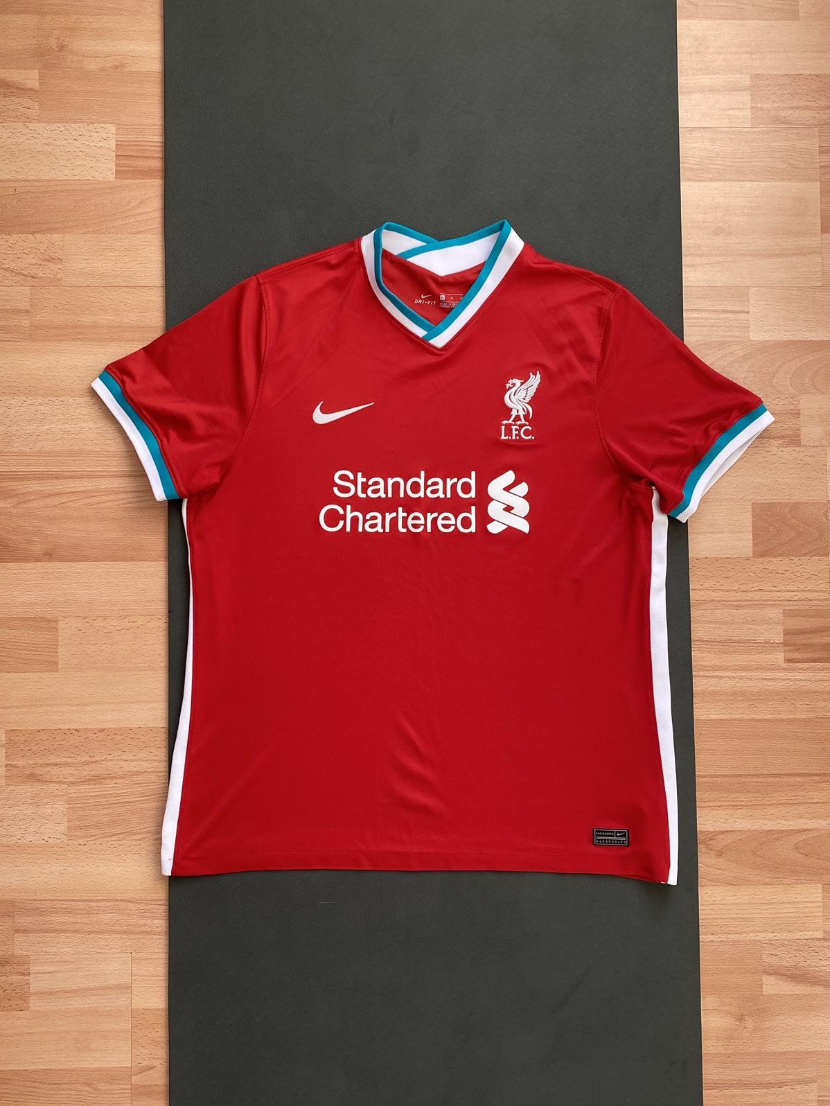 Nike Nike Liverpool 2020 - 2021 home football soccer jersey XL Size US XL / EU 56 / 4 - 1 Thumbnail