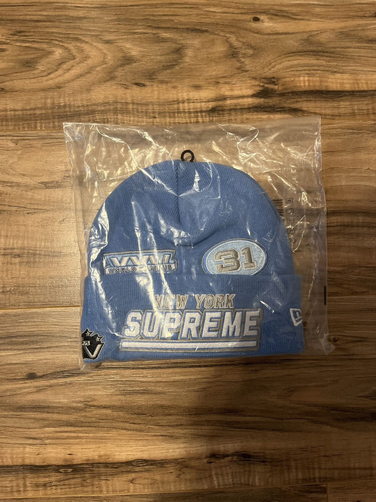 Supreme Supreme New Era Football Beanie Size ONE SIZE - 2 Thumbnail