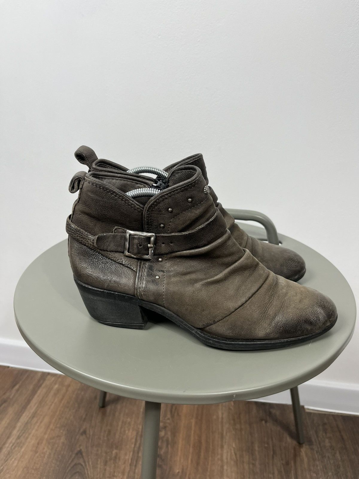 Other Avant-Garde Distressed Leather Ankle Boots Zip Buckle 38 Size US 7.5 / IT 37.5 - 7 Thumbnail
