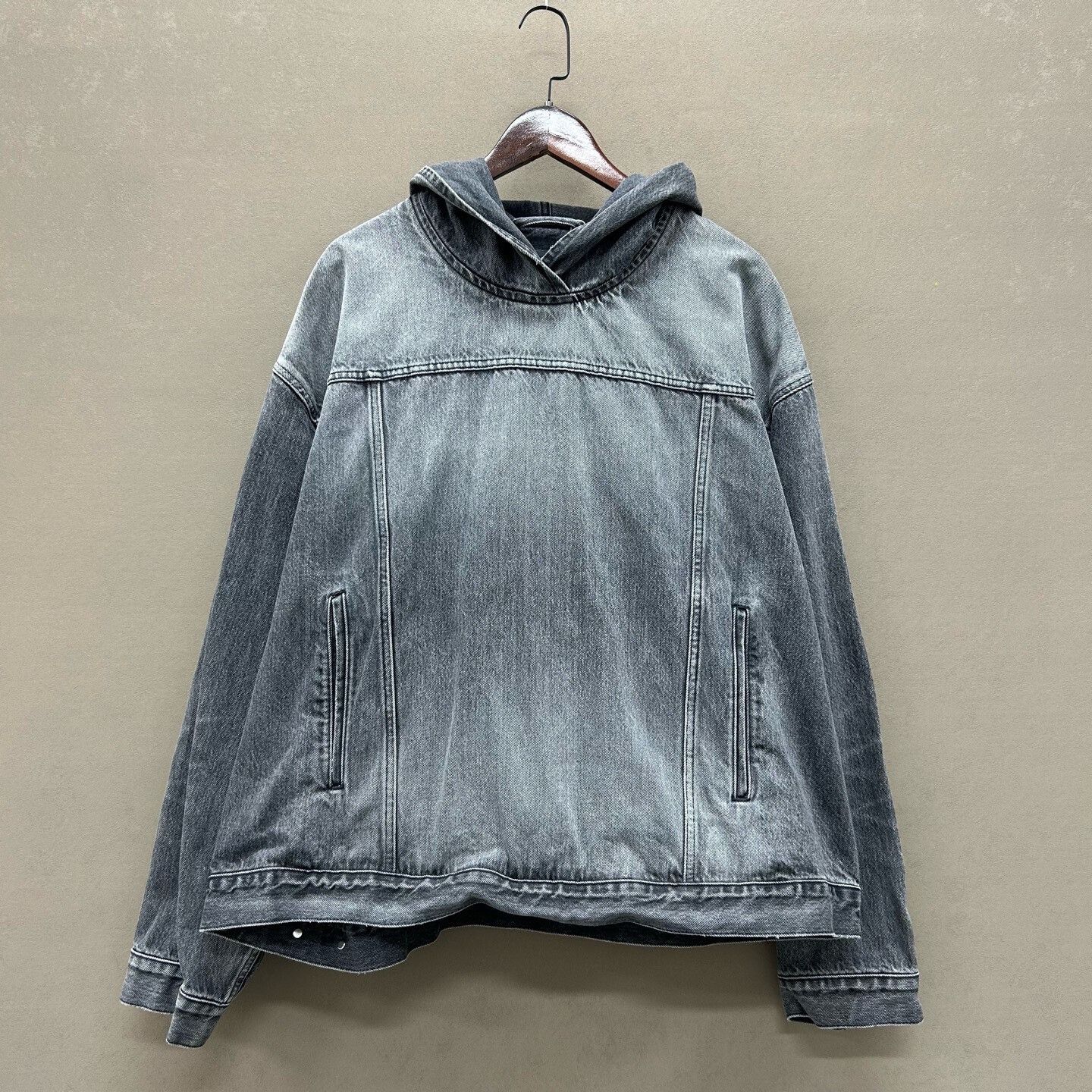 Balenciaga Balenciaga Gray Denim Hoodie Size US L / EU 52-54 / 3 - 1 Thumbnail