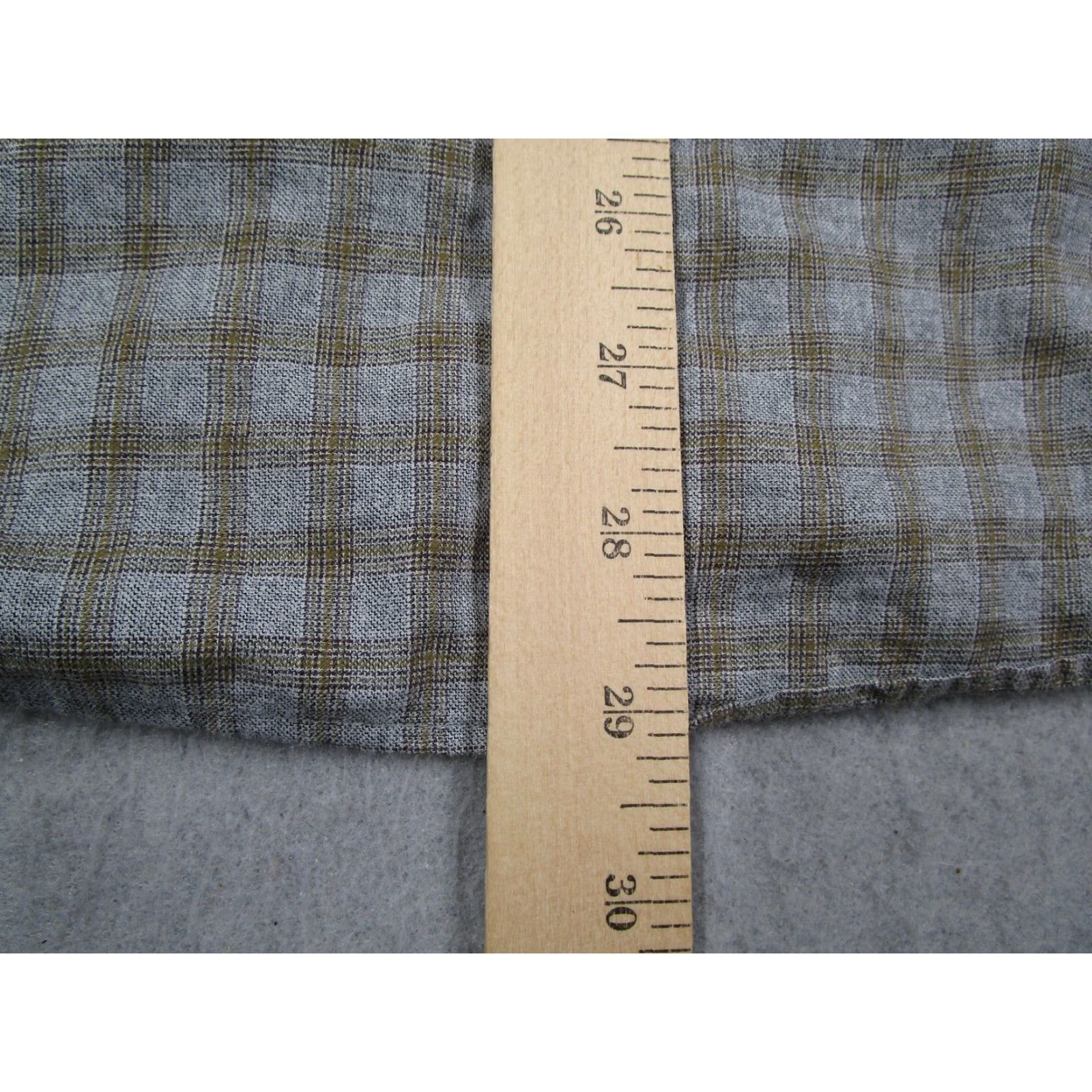 Billy Reid VINTAGE? Wait: Not vintage. Billy Reid Shirt Mens XL Gray Olive Plaid Button-Down Standard Made in Italy Size US XL / EU 56 / 4 - 7 Thumbnail