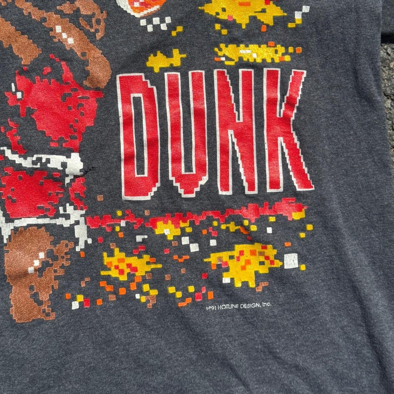 Jerzees Vintage 1991 NBA Slam Dunk Contest T-Shirt – Size Medium Size US M / EU 48-50 / 2 - 4 Thumbnail