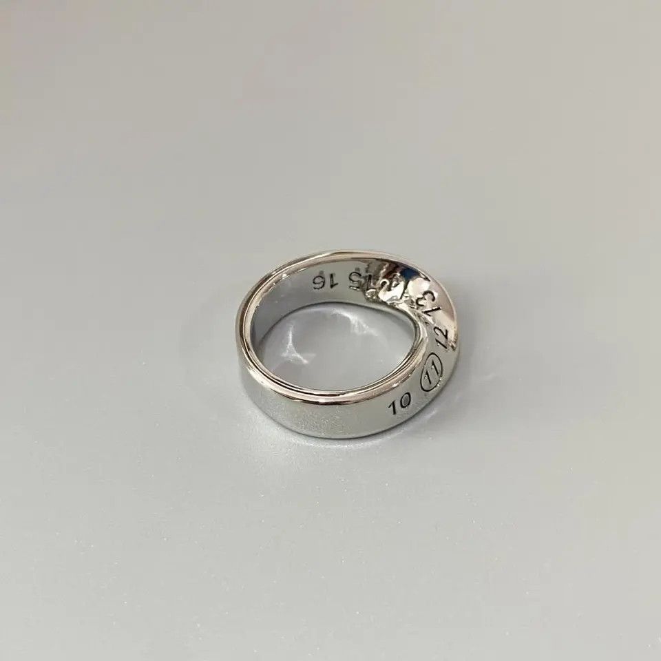 Japanese Brand × Jewelry × Vintage Creative Twisted Number Rings Size 7 8 9 10 Size ONE SIZE - 1 Thumbnail
