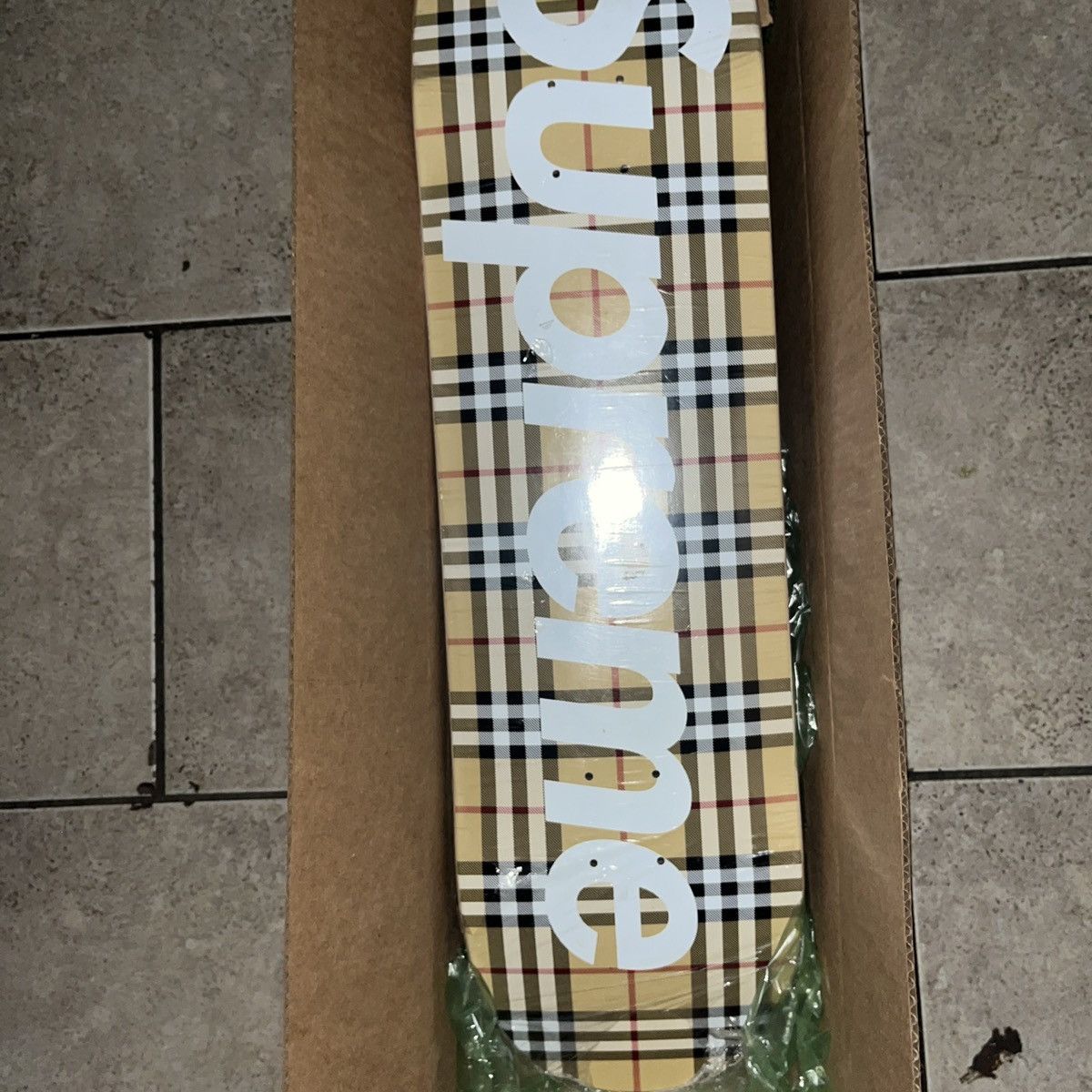 Supreme Supreme Burberry Deck Size ONE SIZE - 2 Thumbnail