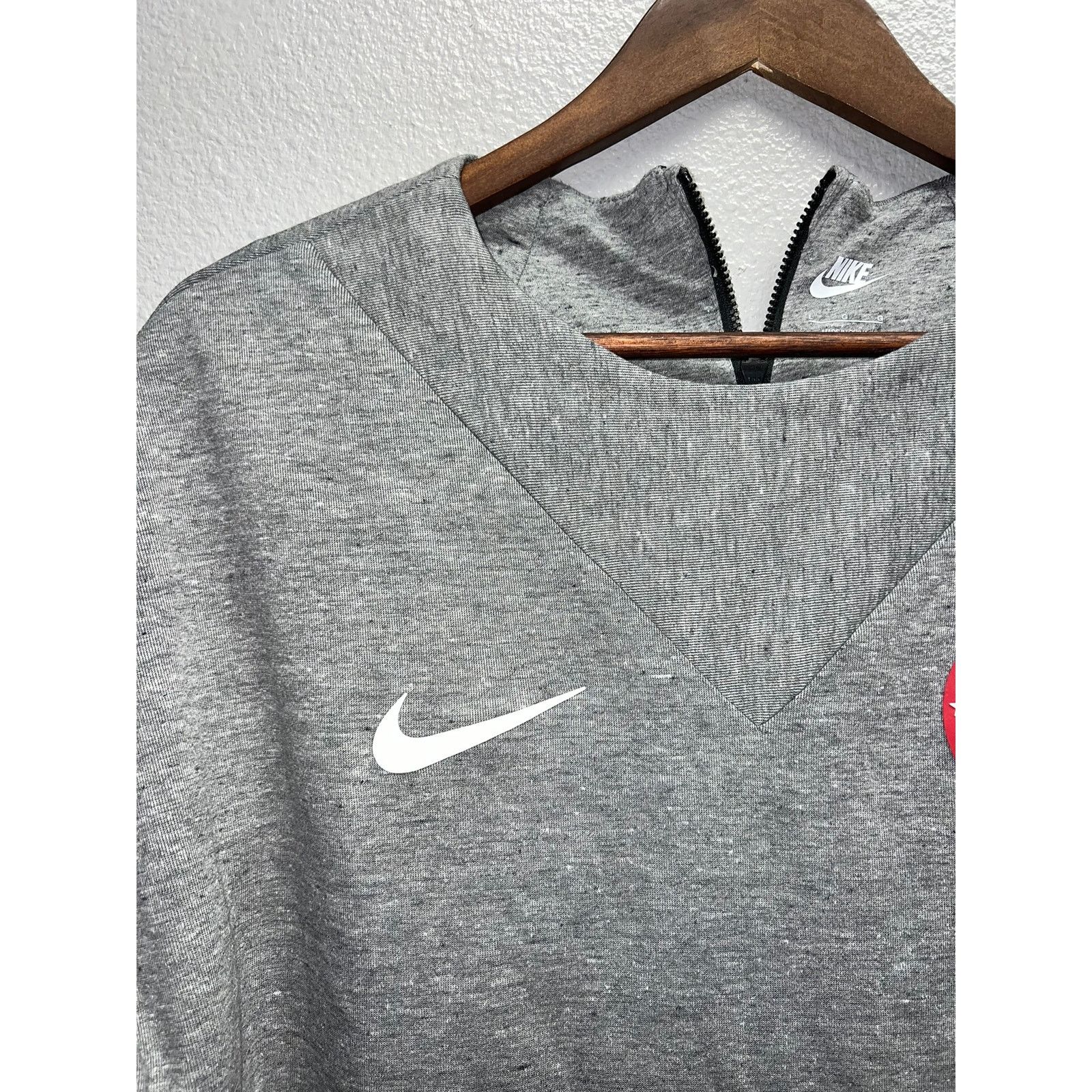 Vintage Nike Womens Tech Fleece Olympic Crew Team Sweatshirt NWT Size L / US 10 / IT 46 - 3 Thumbnail