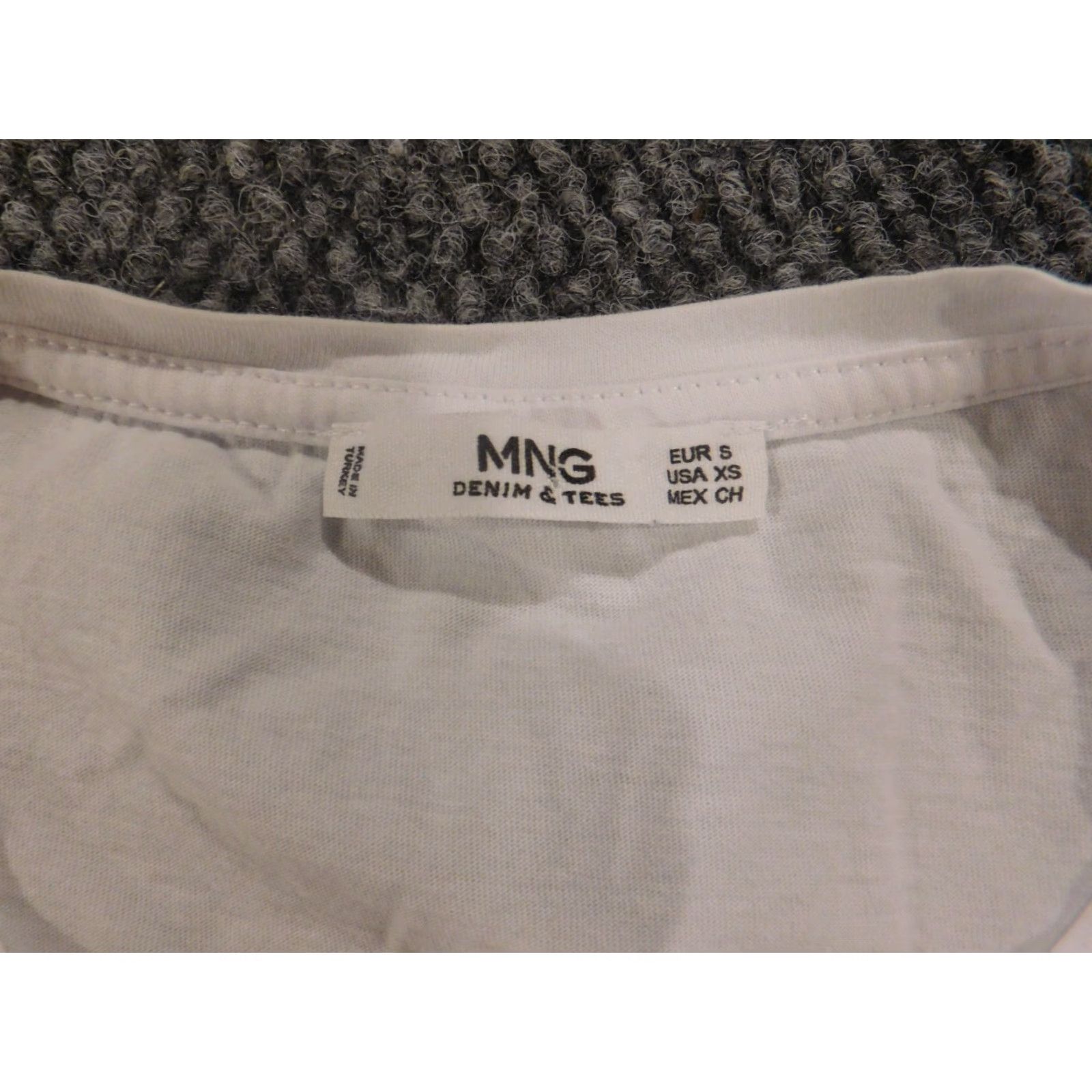 Mango Mango White Blouse Extra Small SS Short Sleeve Regular Knit Polyester Crew Neck Pullover Button-Down Accent Basic Casual Female Women Size XS / US 0-2 / IT 36-38 - 5 Thumbnail