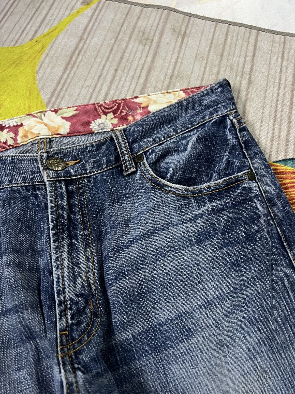 Japanese Brand Karakuri Tamashi Style Koi Fish Embroidery Mud Wash Jean Size US 35 - 12 Thumbnail